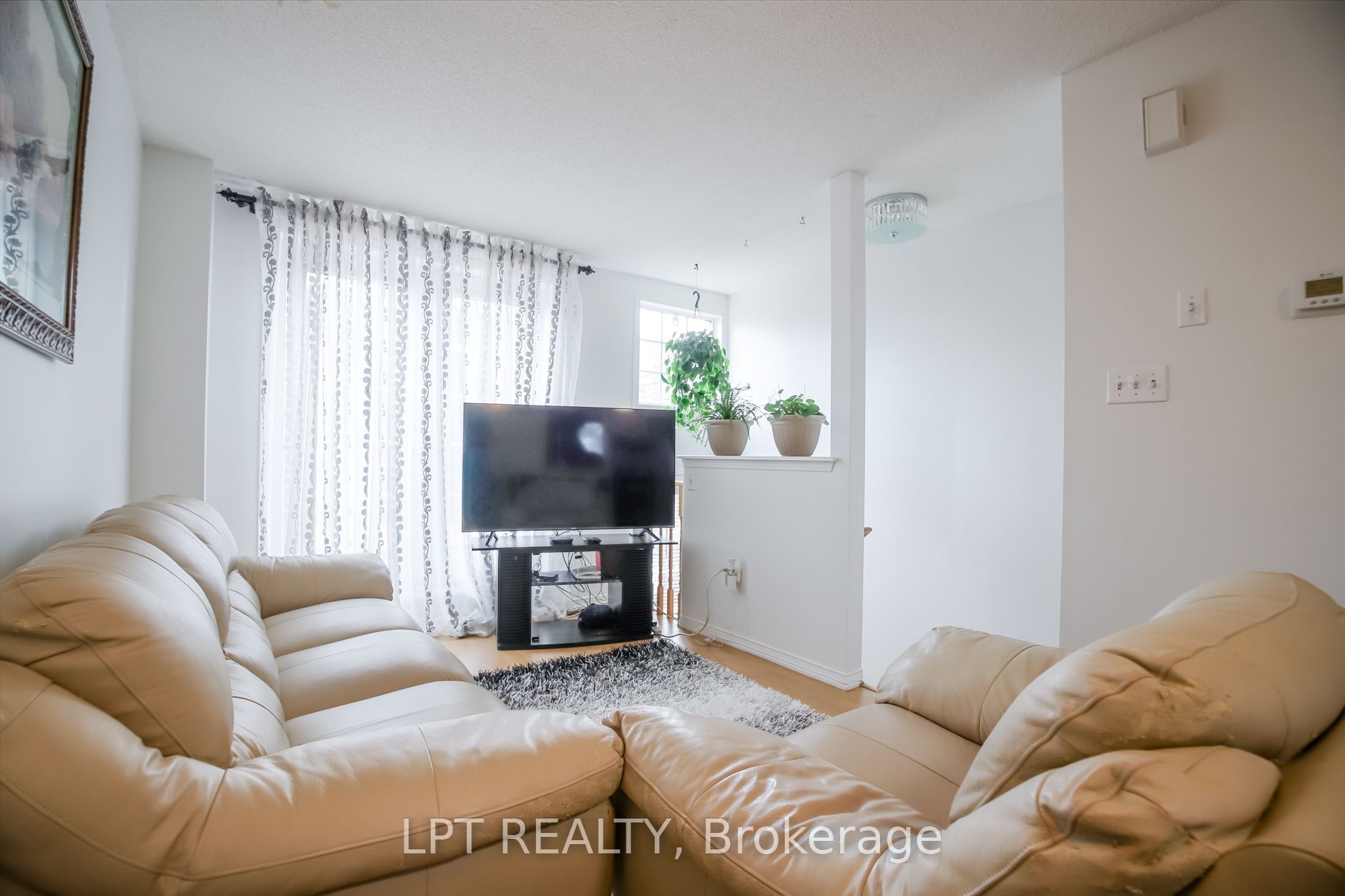 1378 Meadowvale Road 36 Property Photo 5
