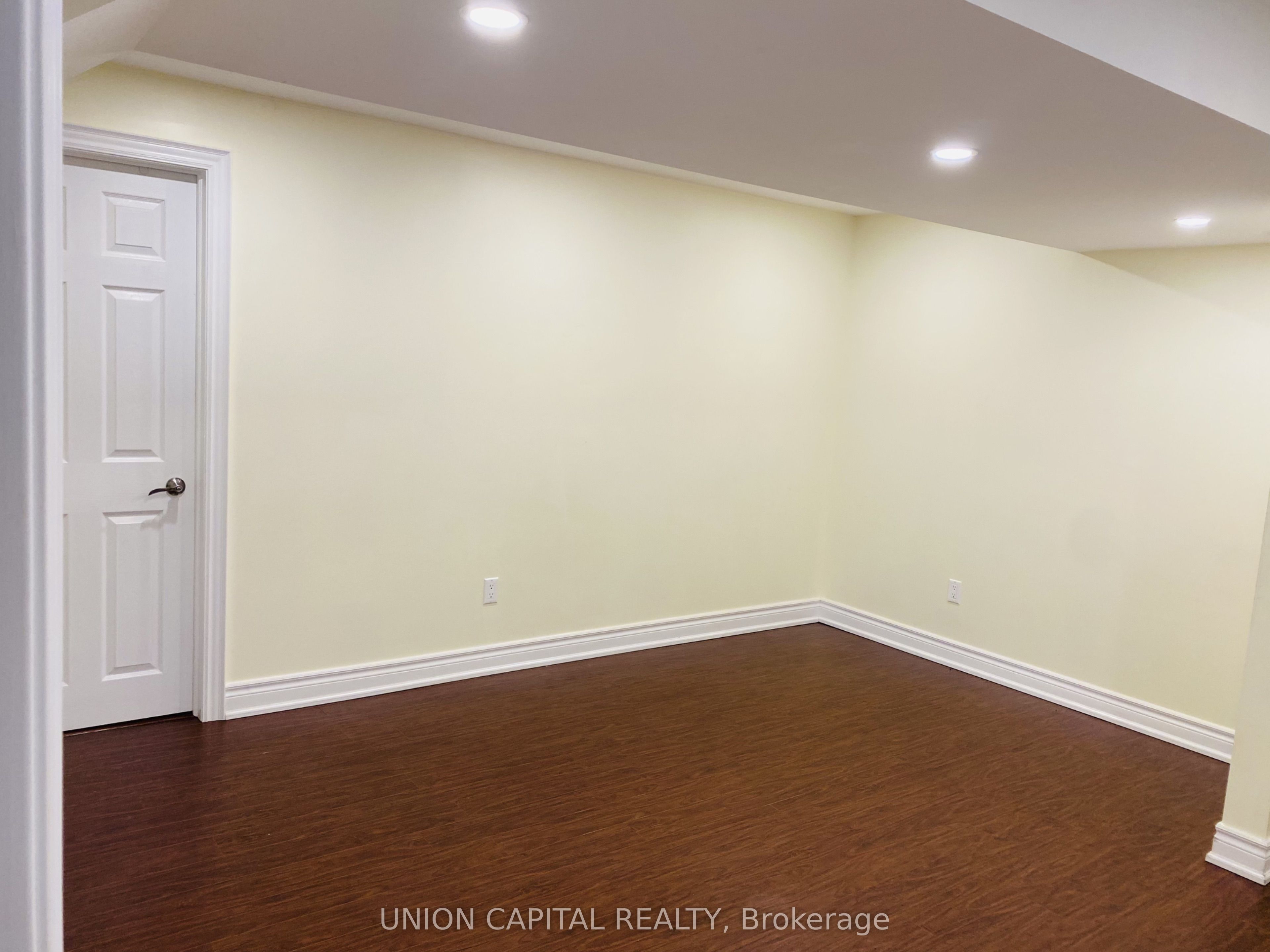 849 William Lee Avenue Bsmt Property Photo 7
