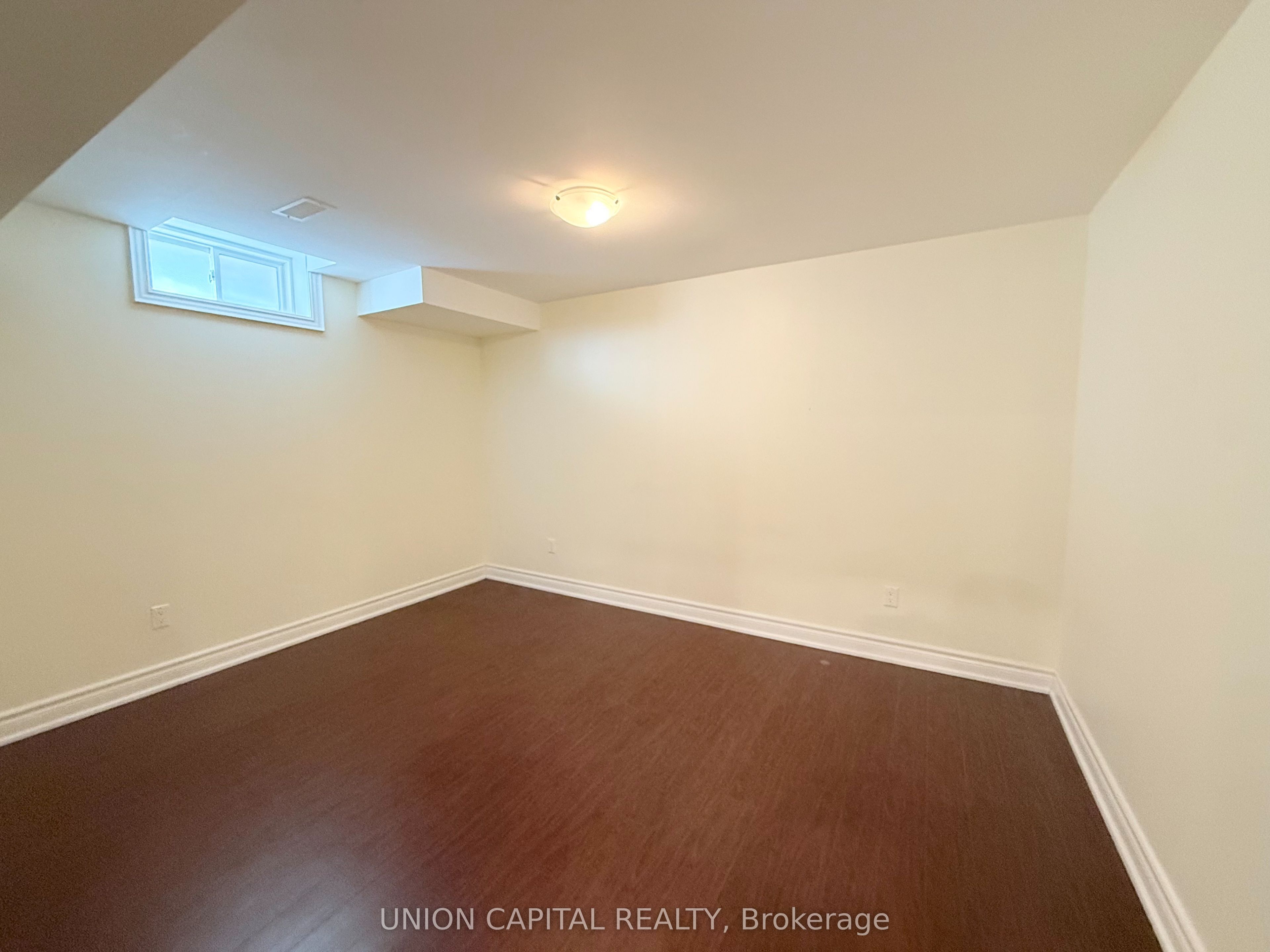 849 William Lee Avenue Bsmt Property Photo 8
