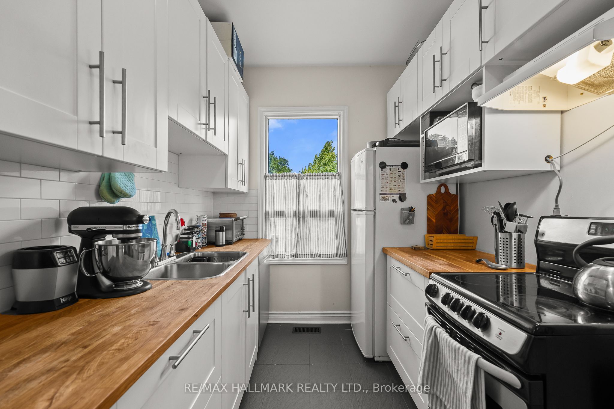 159 Parkmount Road Property Photo 24