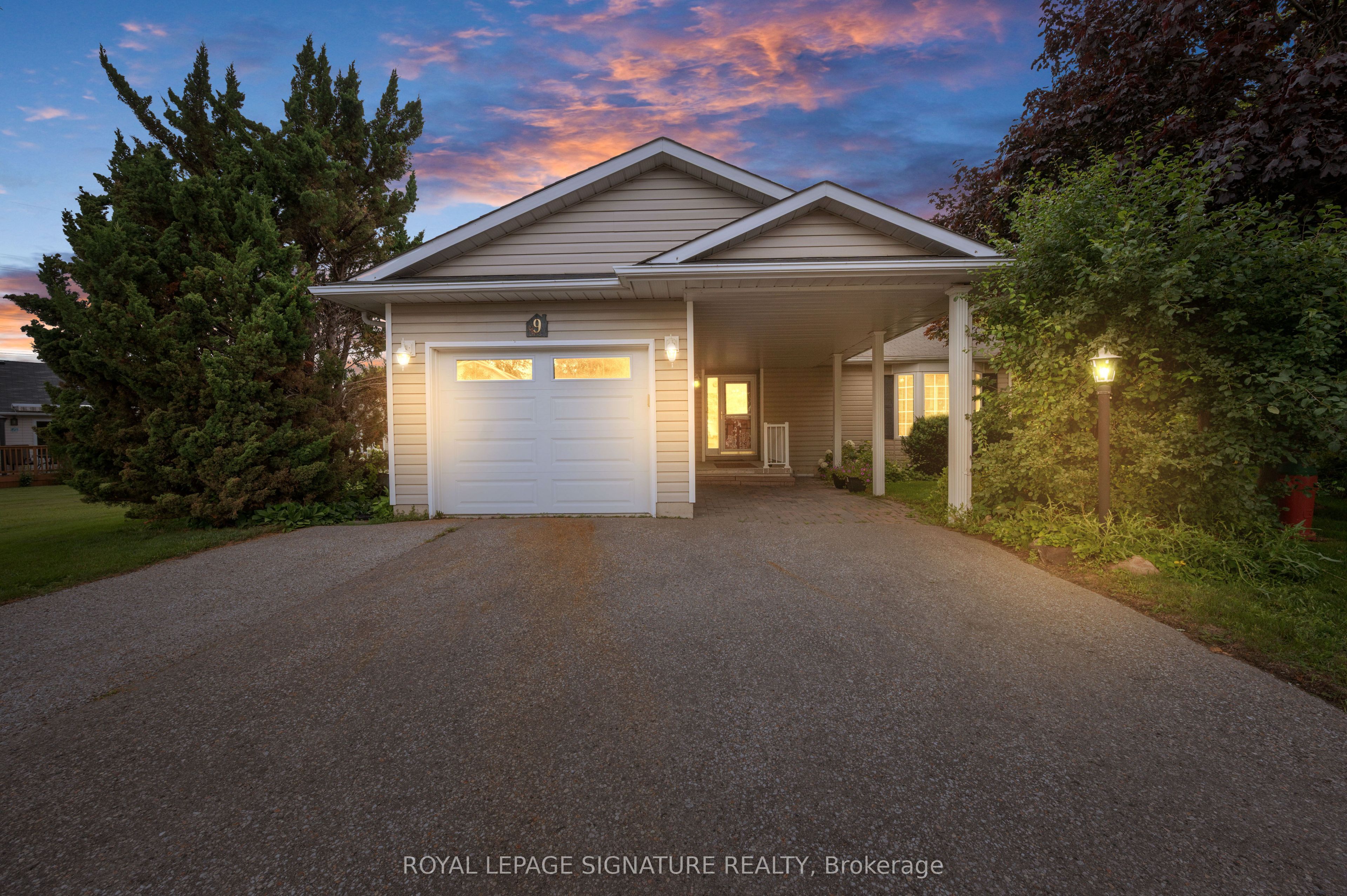 9 Huron Court Property Photo 3