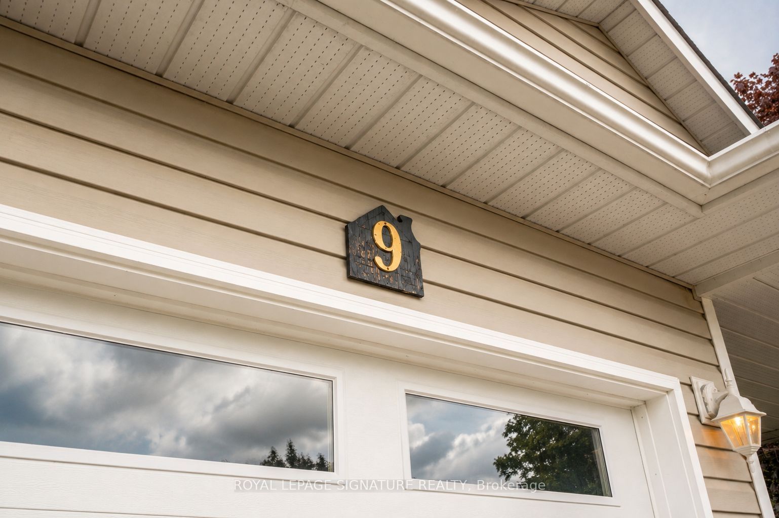 9 Huron Court Property Photo 5