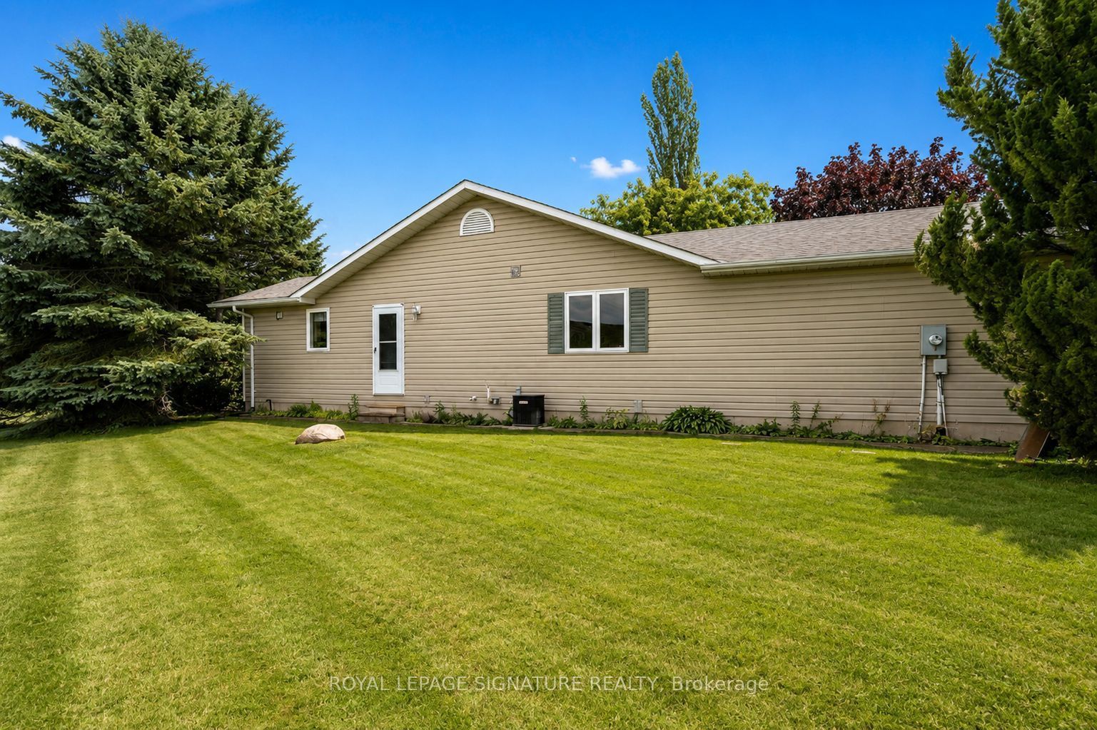 9 Huron Court Property Photo 40