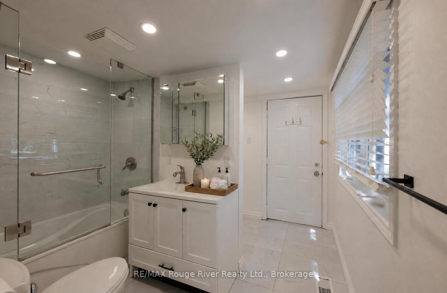 821 Craven Road Property Photo 11