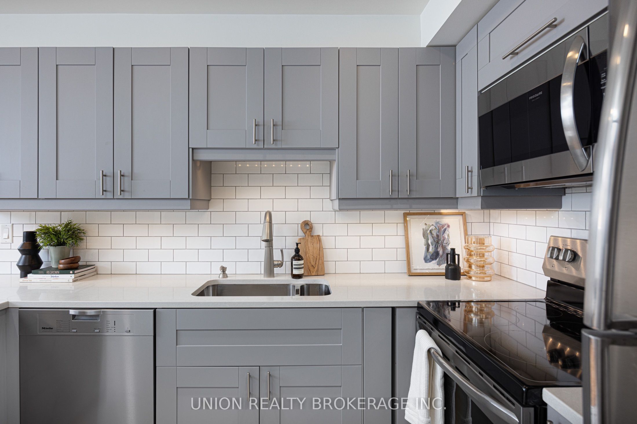 1765 Queen Street E 213 Property Photo 14