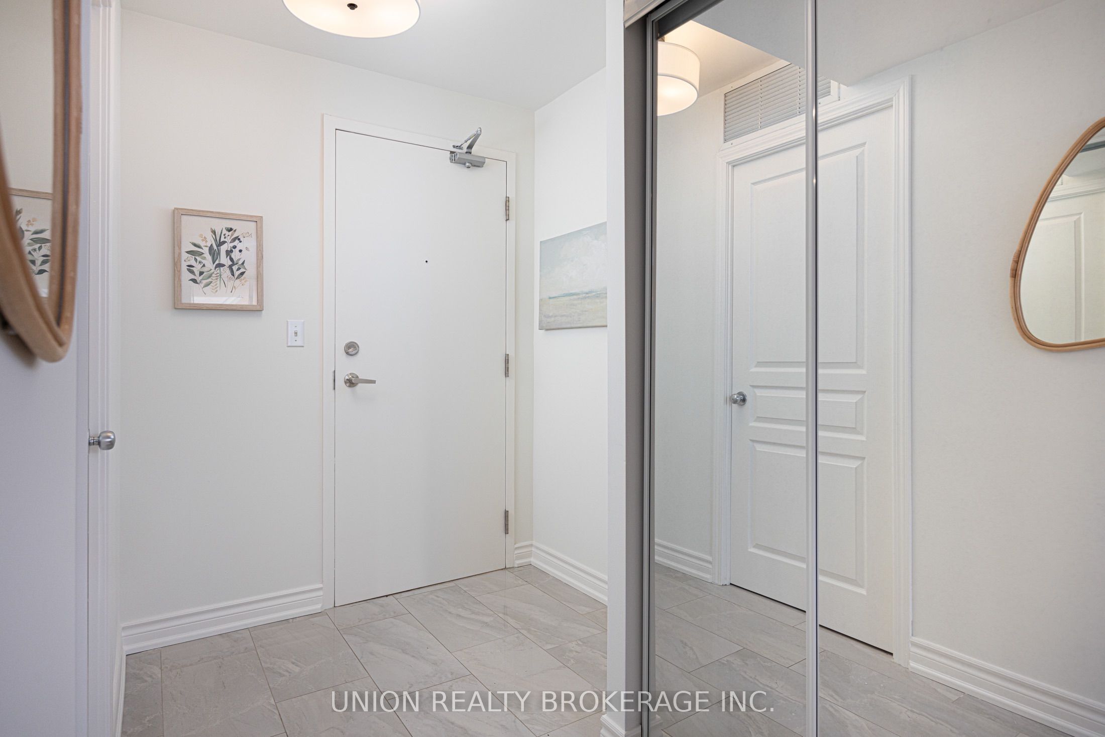 1765 Queen Street E 213 Property Photo 24