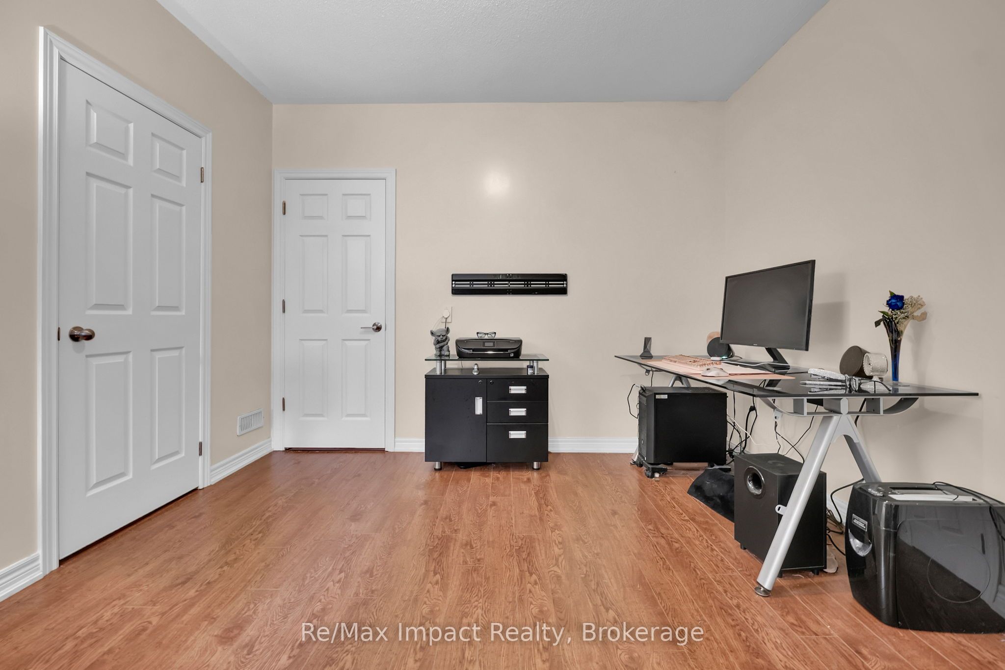 14a Hunt Street Property Photo 25