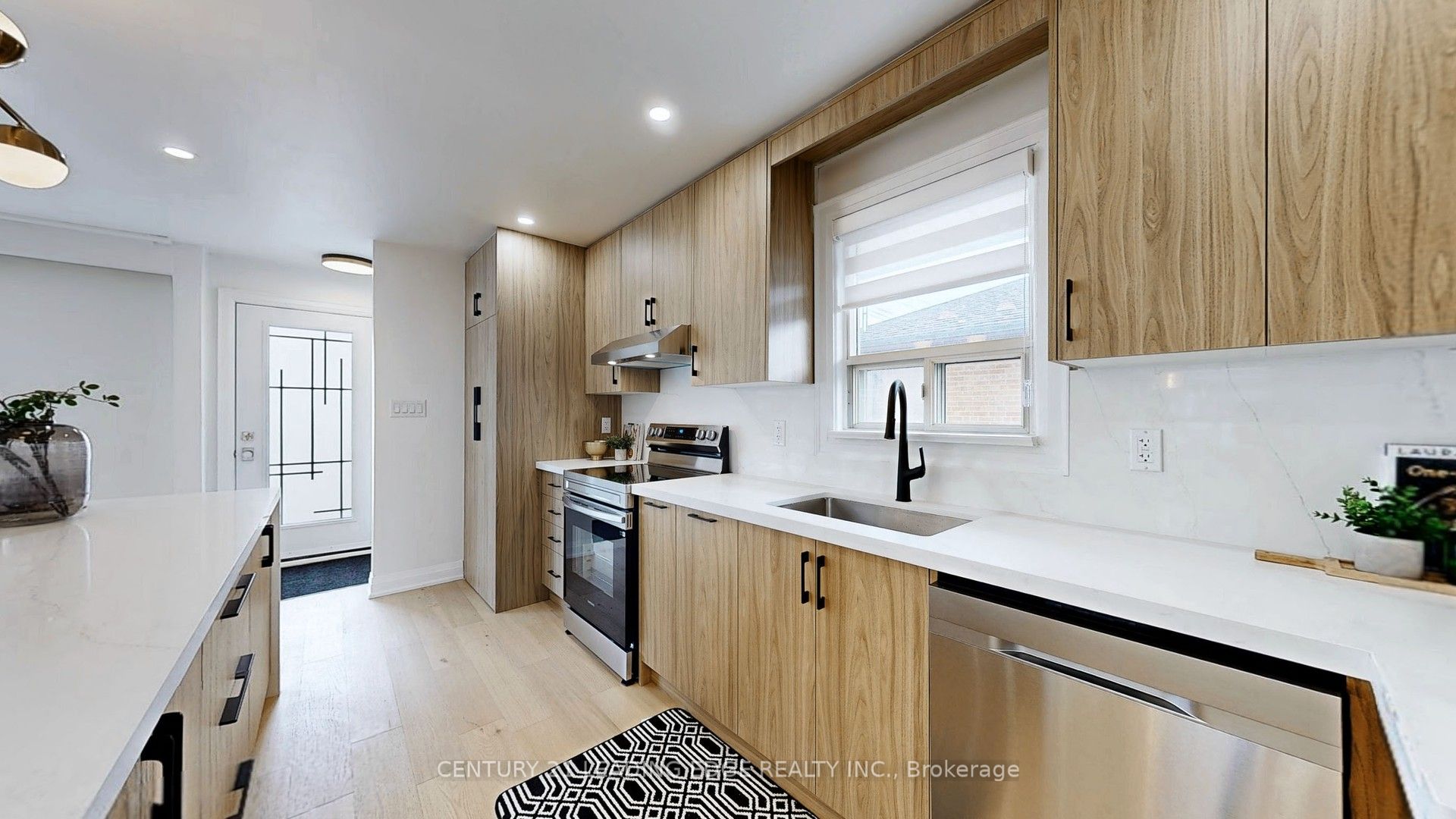 70 Wexford Boulevard Property Photo 16