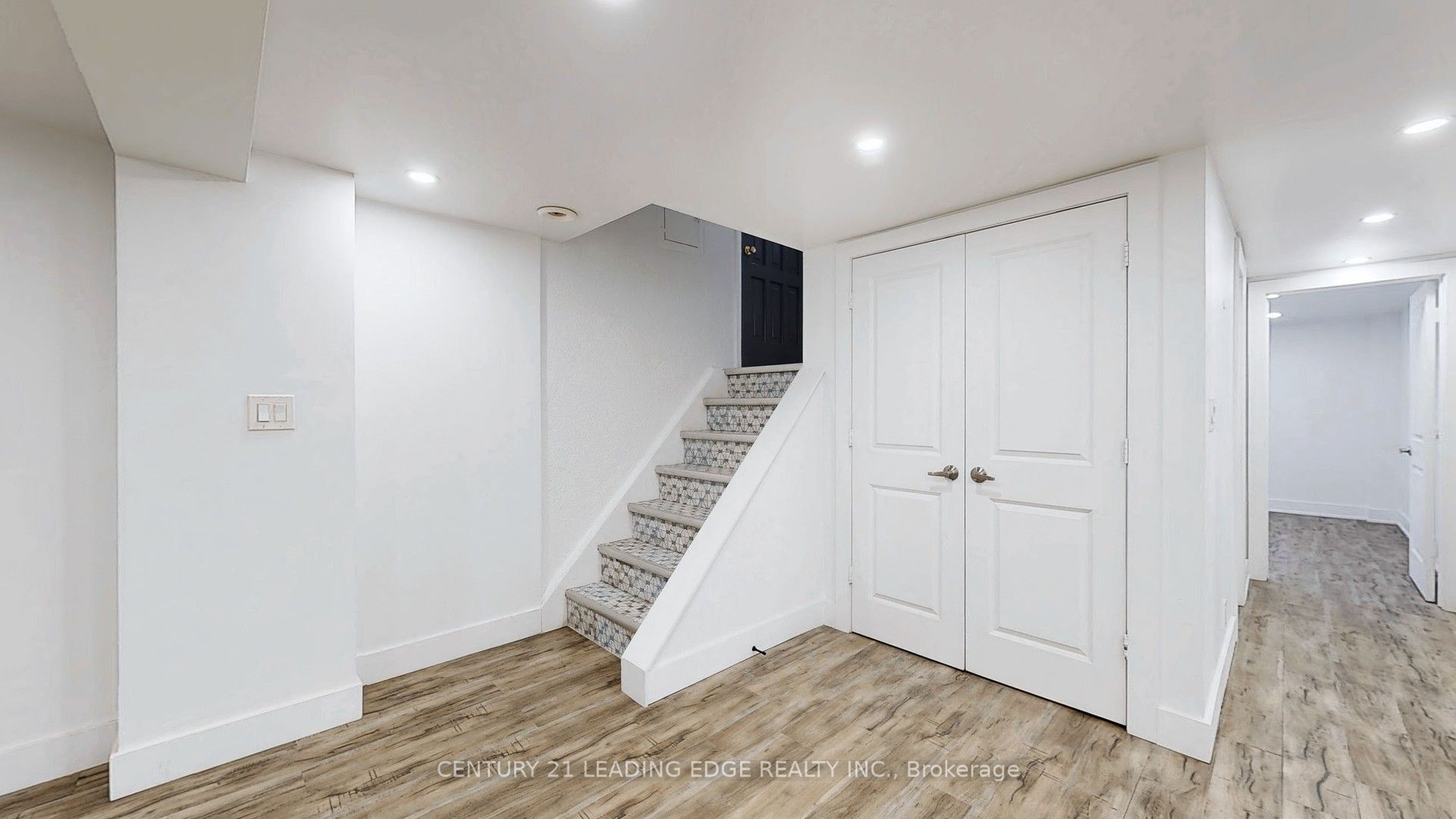 70 Wexford Boulevard Property Photo 32