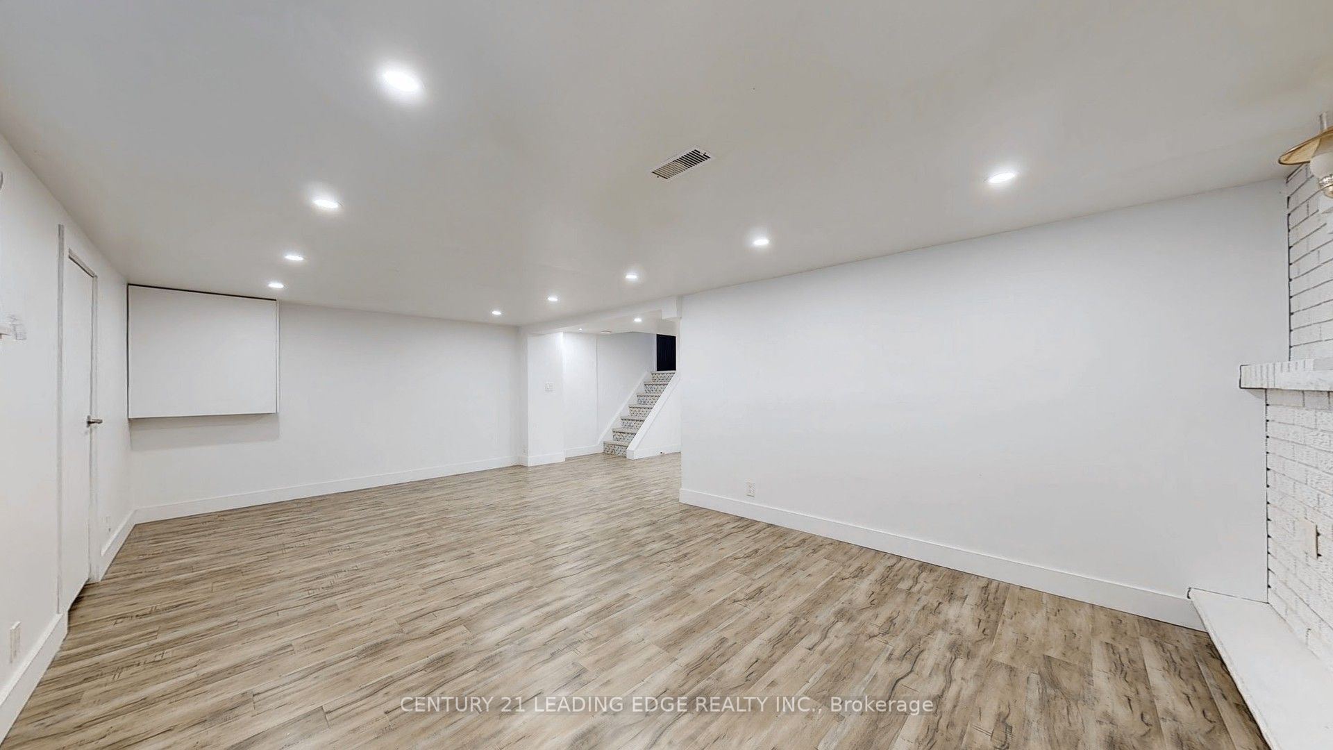 70 Wexford Boulevard Property Photo 35