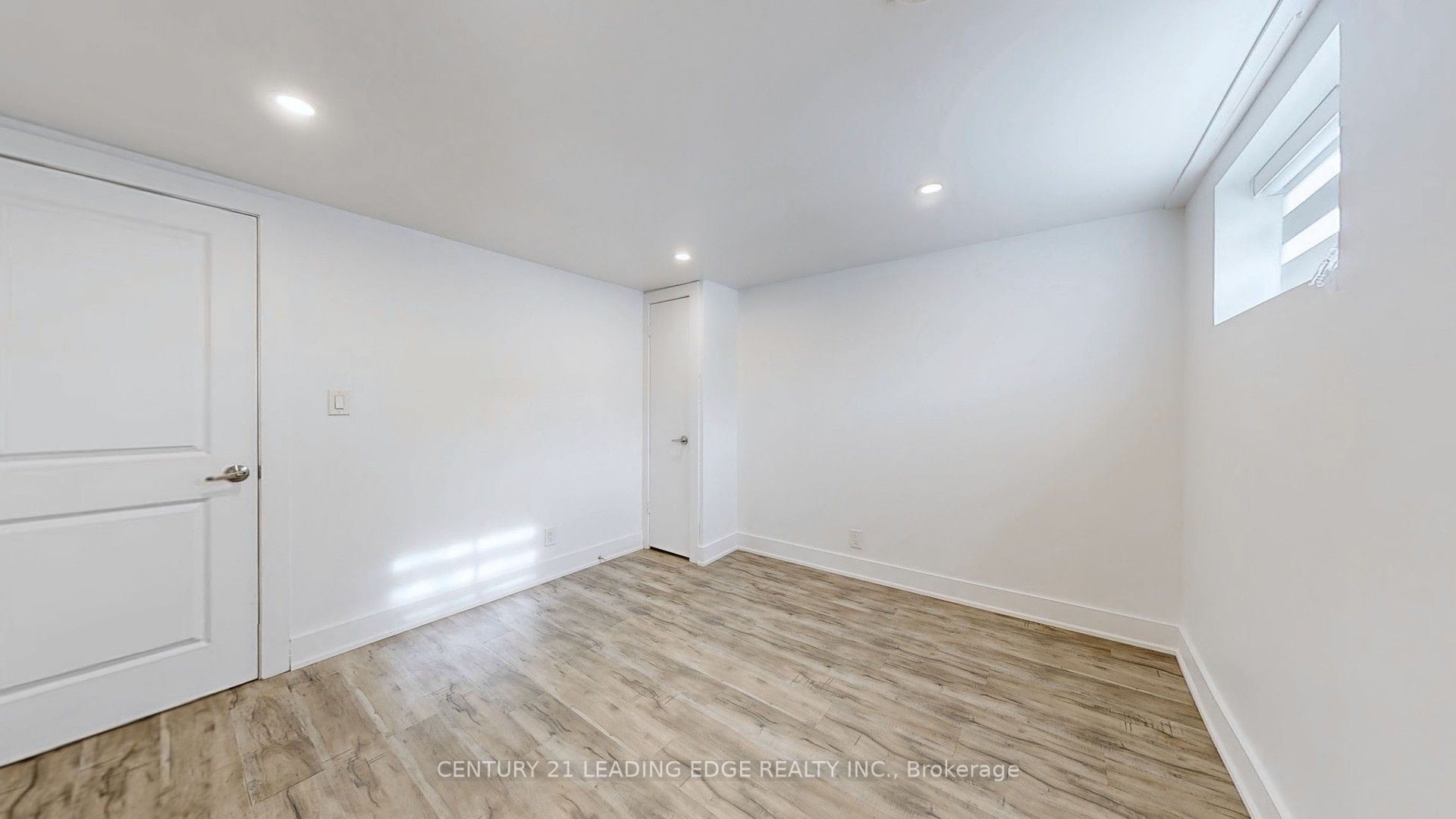 70 Wexford Boulevard Property Photo 44