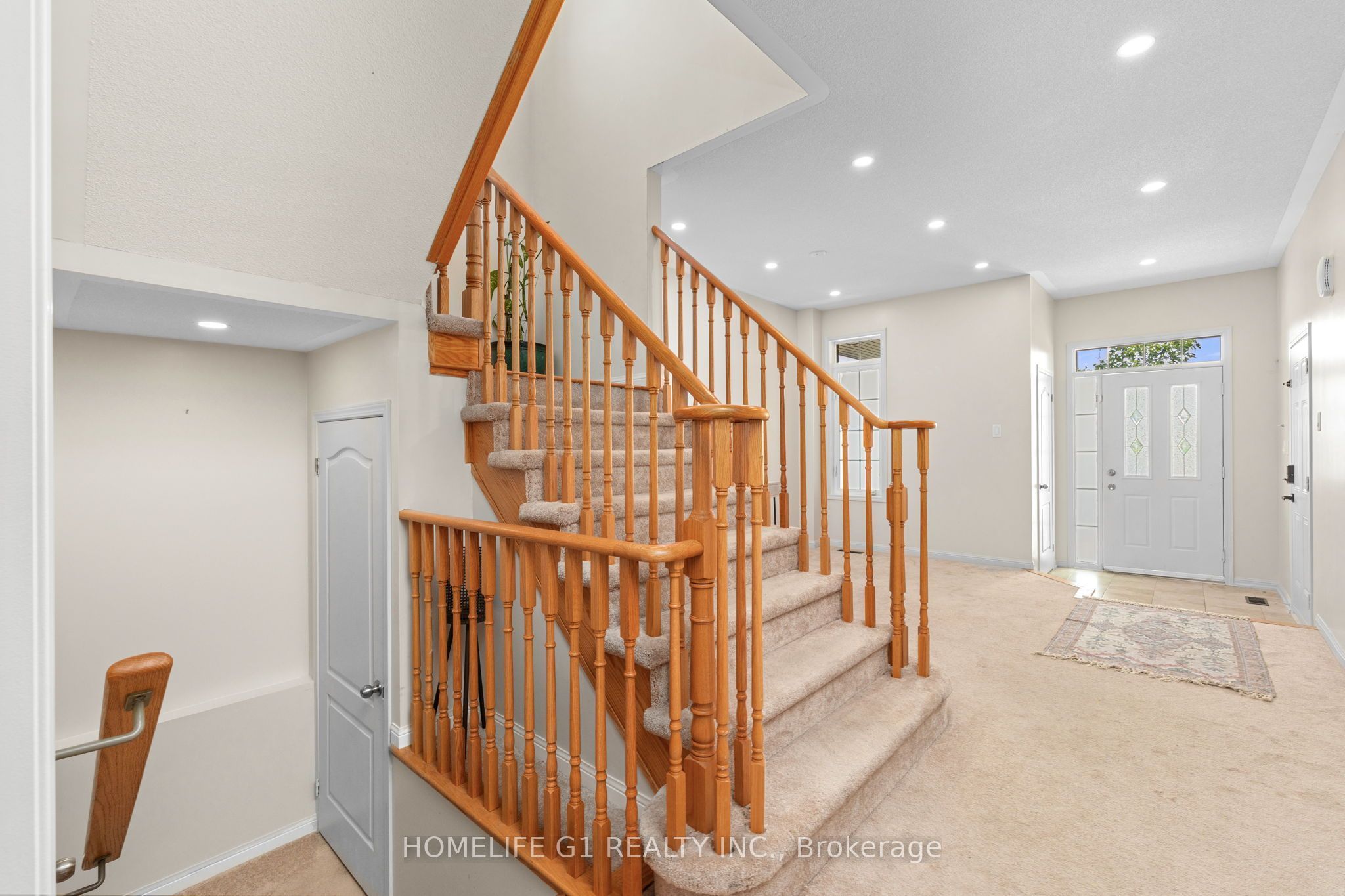 10 Hurst Drive Property Photo 6