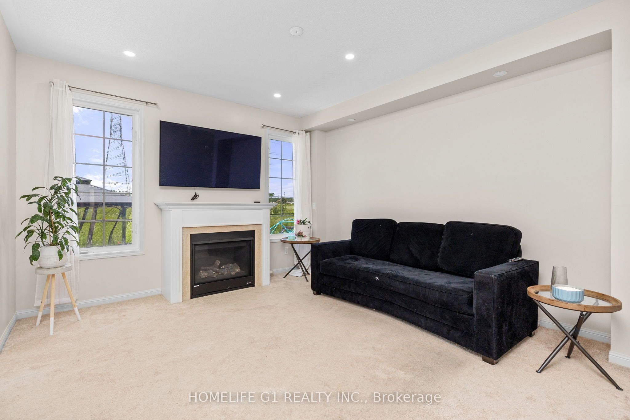 10 Hurst Drive Property Photo 7