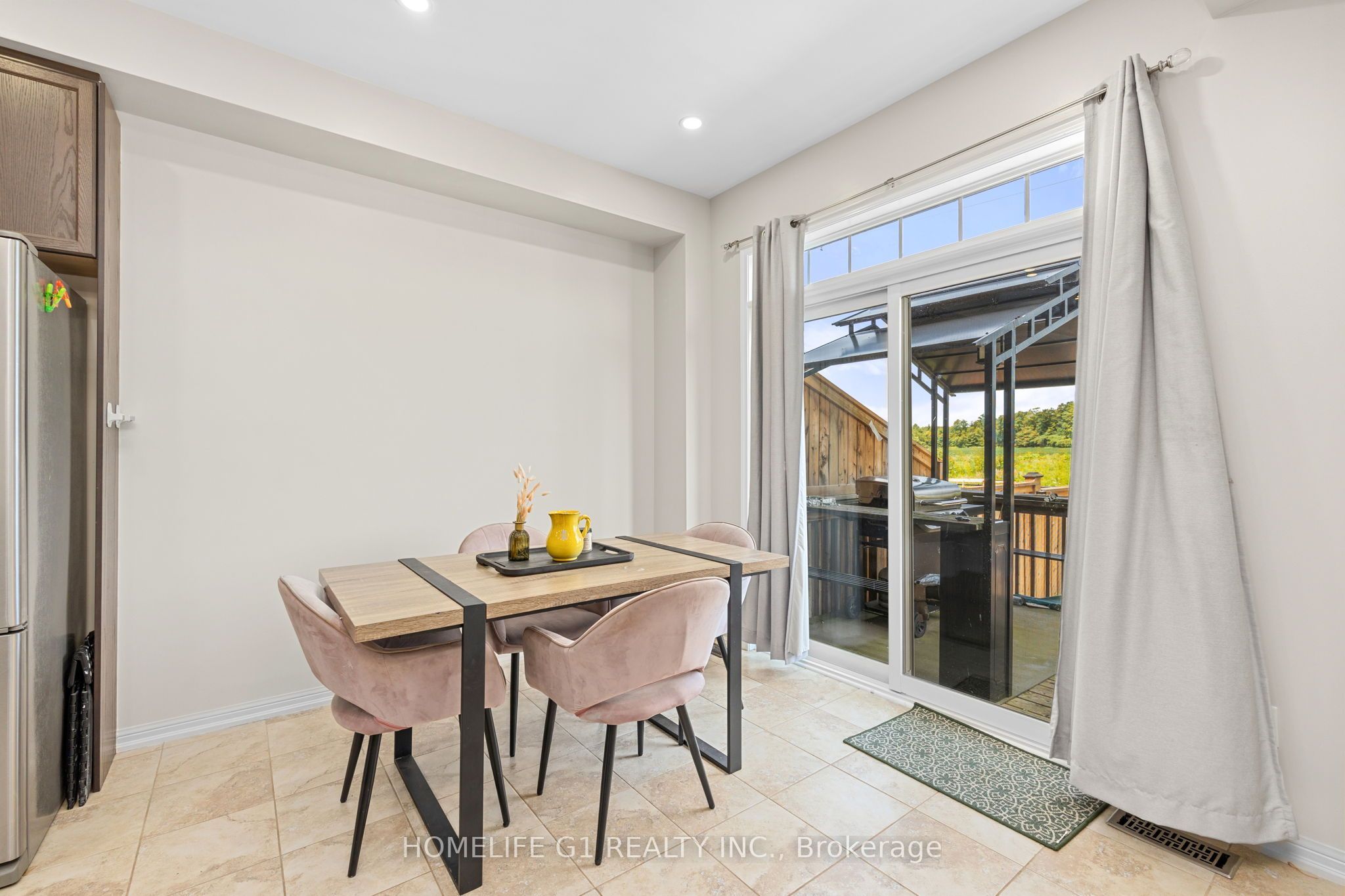 10 Hurst Drive Property Photo 12