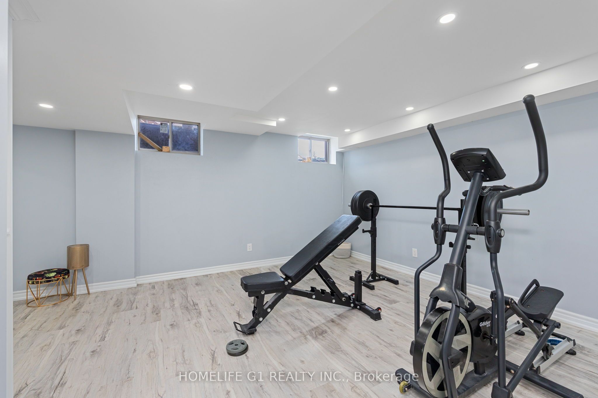 10 Hurst Drive Property Photo 27
