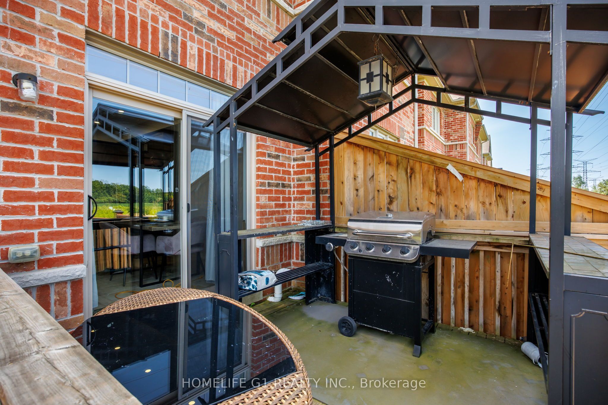 10 Hurst Drive Property Photo 32