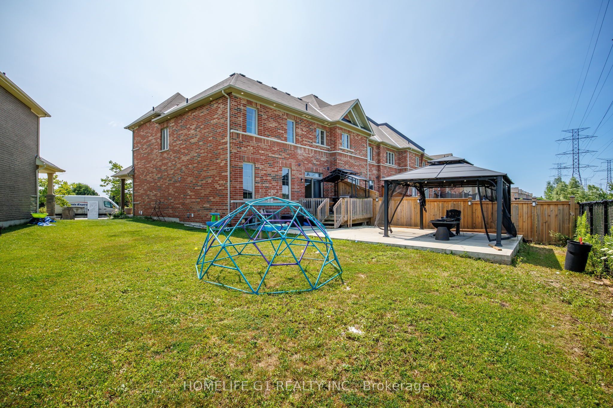 10 Hurst Drive Property Photo 34
