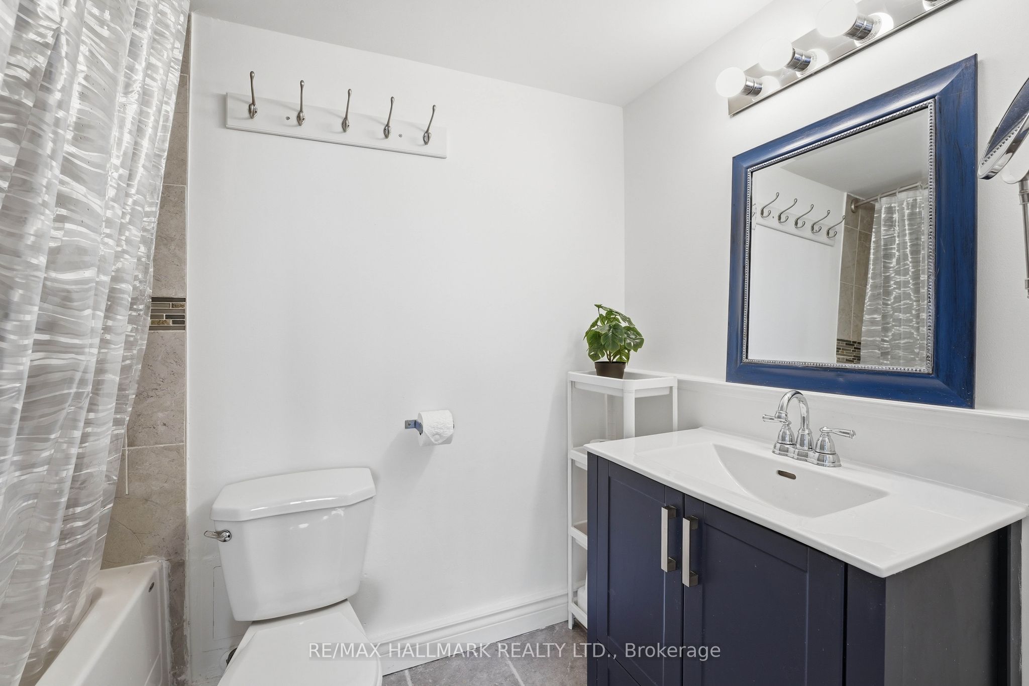 180 Markham Road 503 Property Photo 13