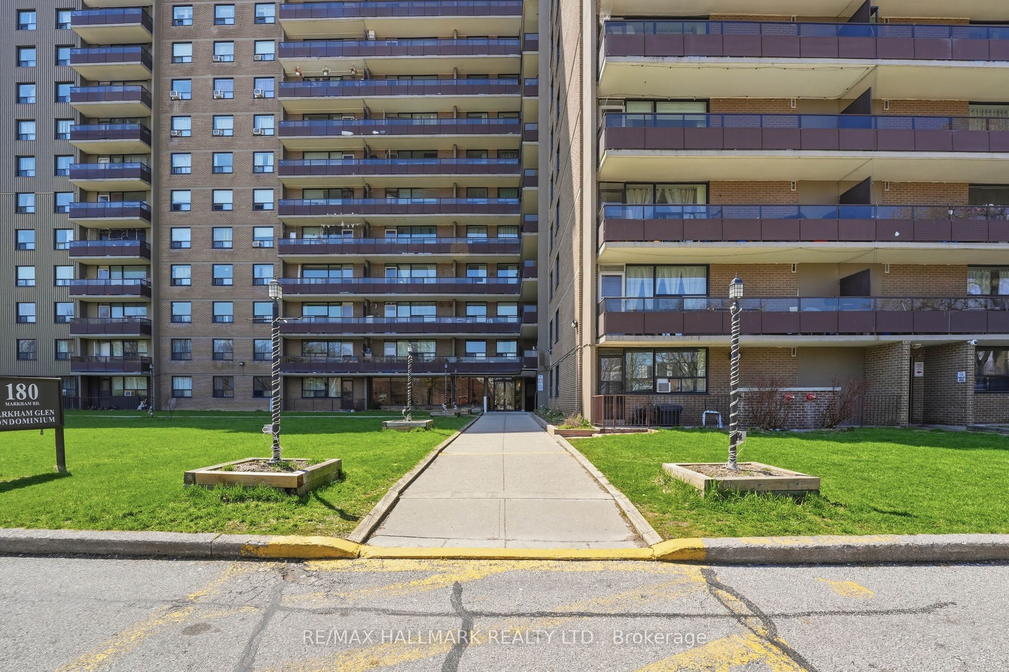 180 Markham Road 503 Property Photo 25