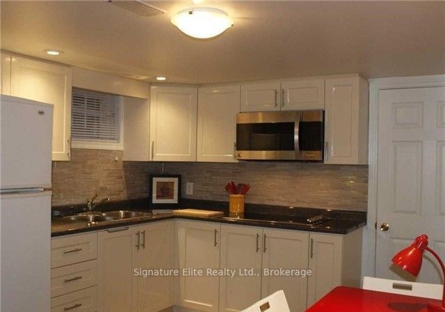 230 Clonmore Drive Lower Property Photo 1