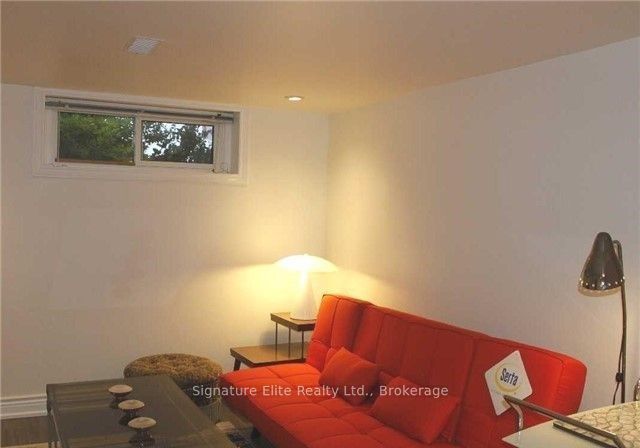 230 Clonmore Drive Lower Property Photo 4