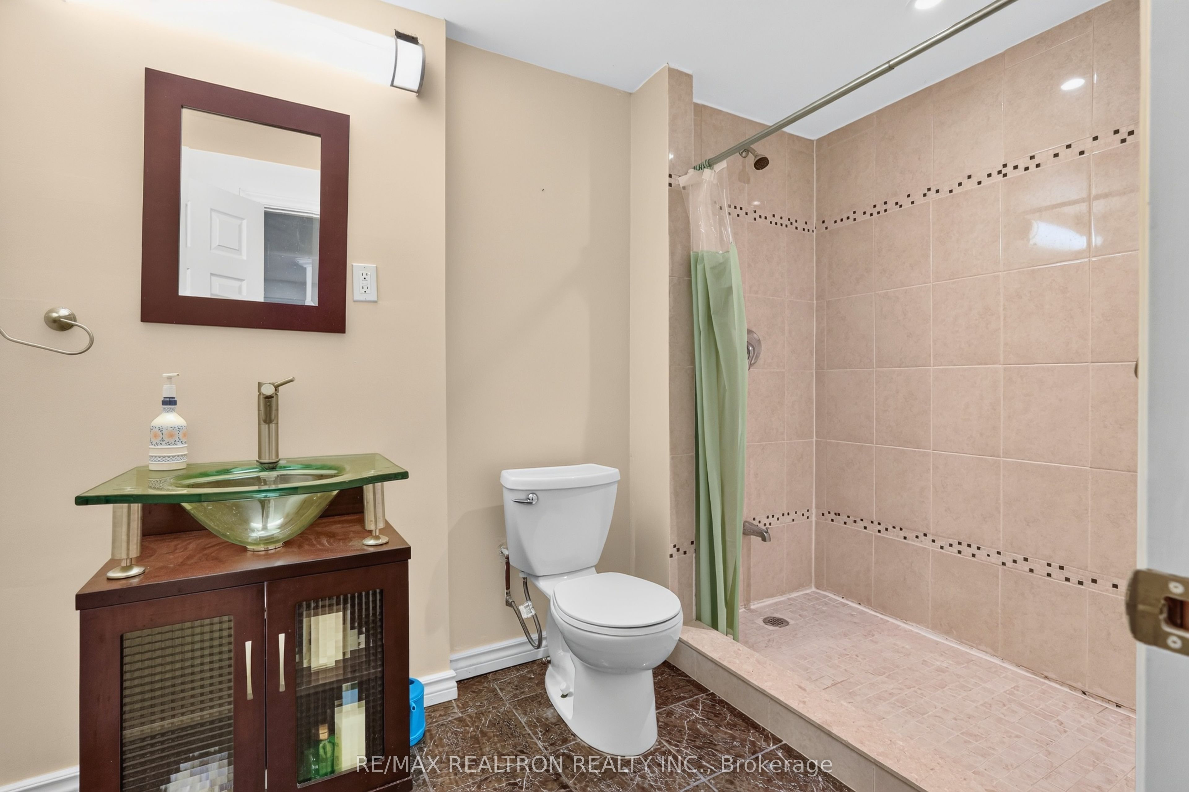 18 Carter-bennett Drive Property Photo 42