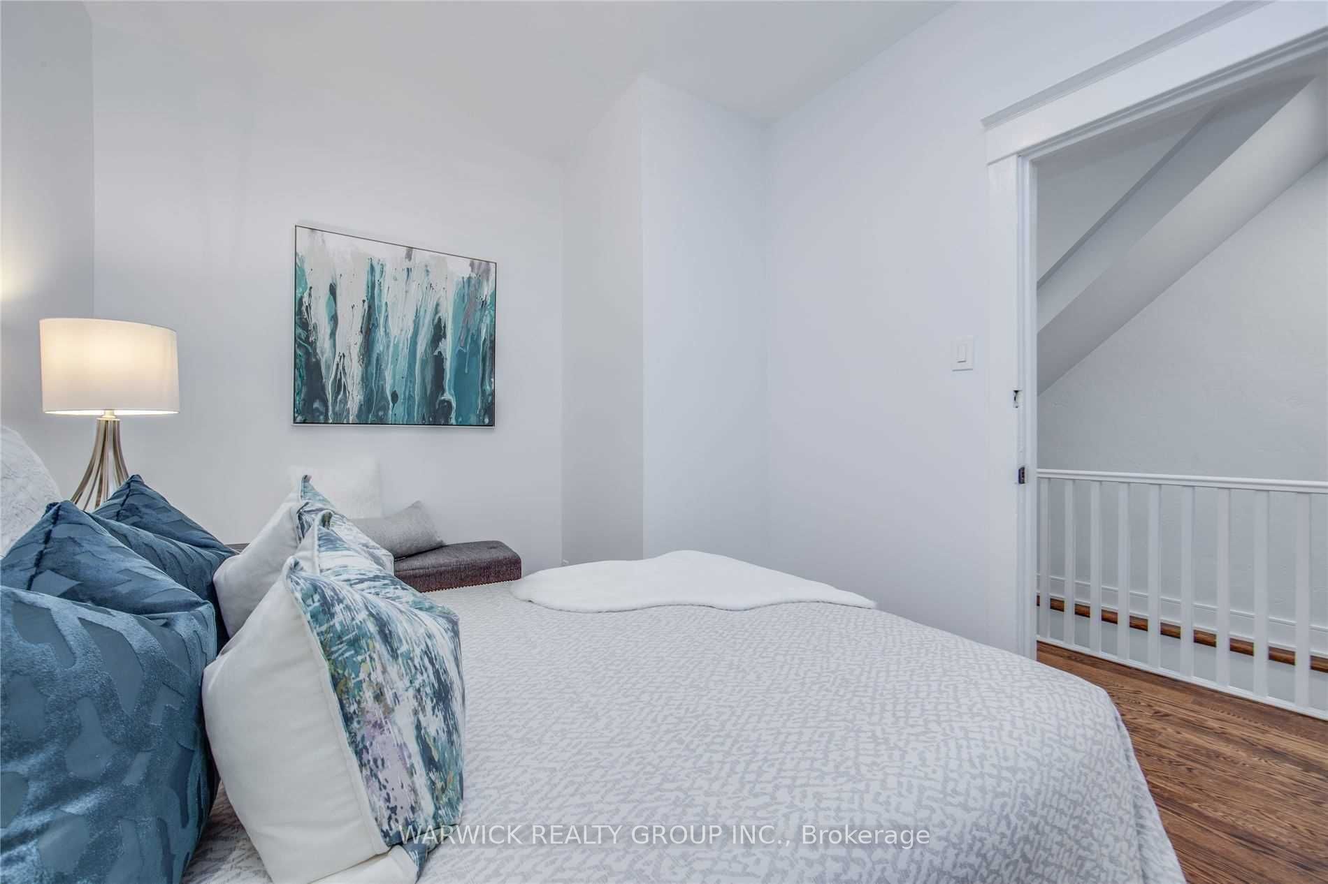 57 Bertmount Avenue Lower Property Photo 13