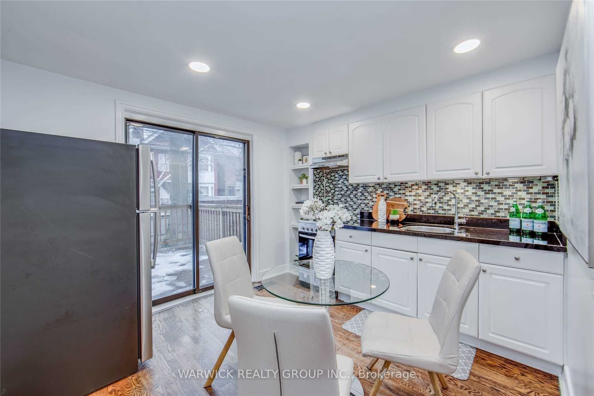 57 Bertmount Avenue Lower Property Photo 18