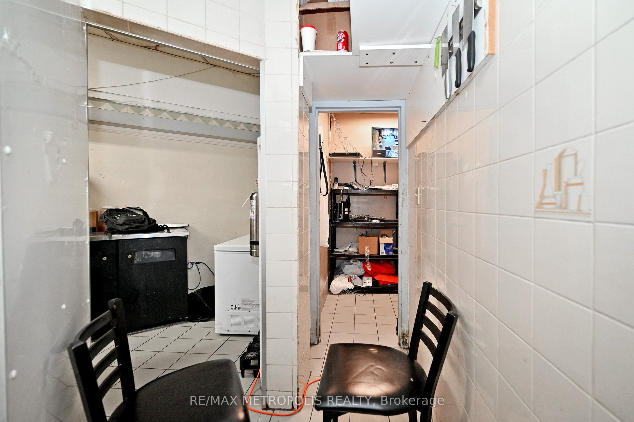 1540 Dundas Street E B-1 Property Photo 7