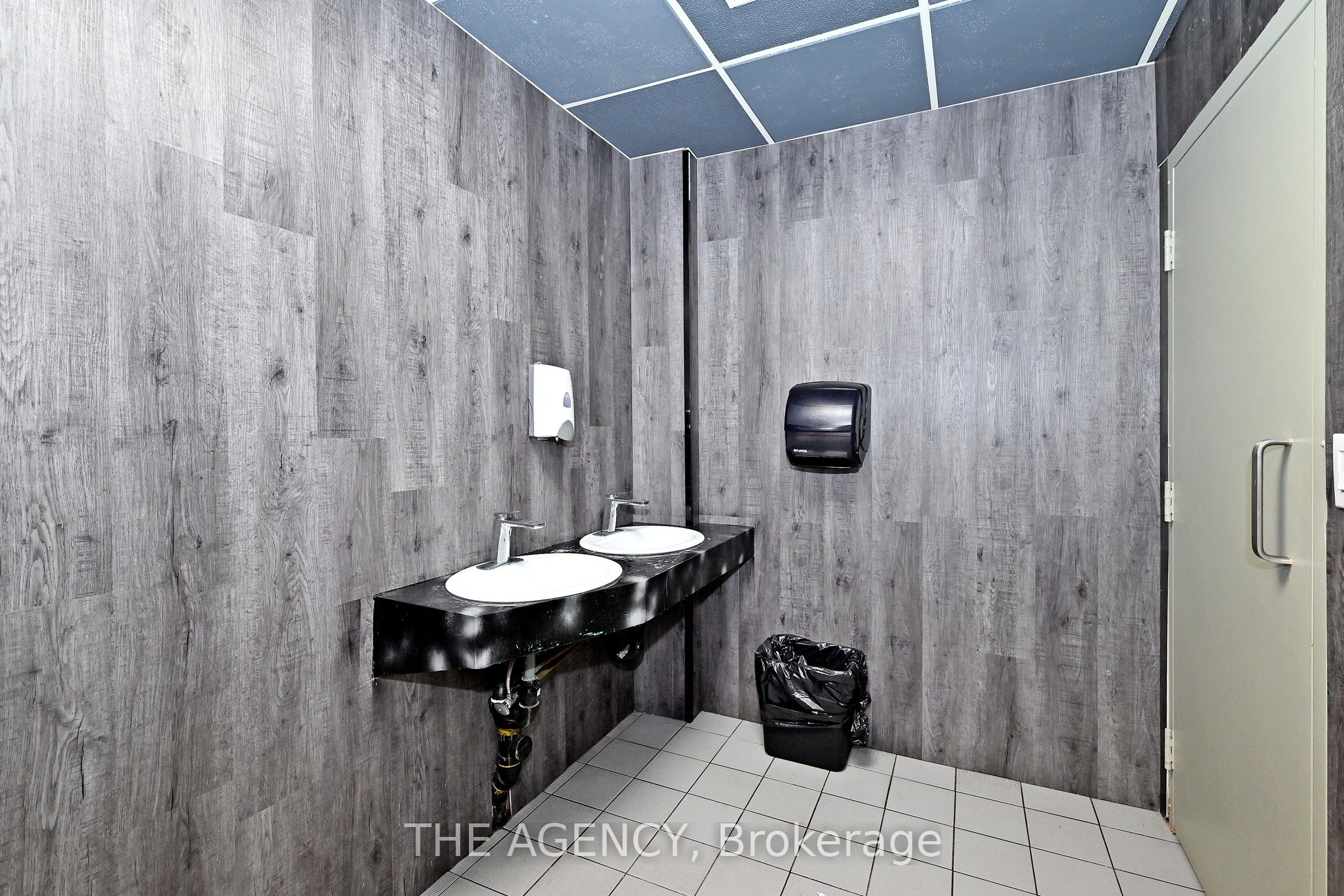 1540 Dundas Street E B-1 Property Photo 11
