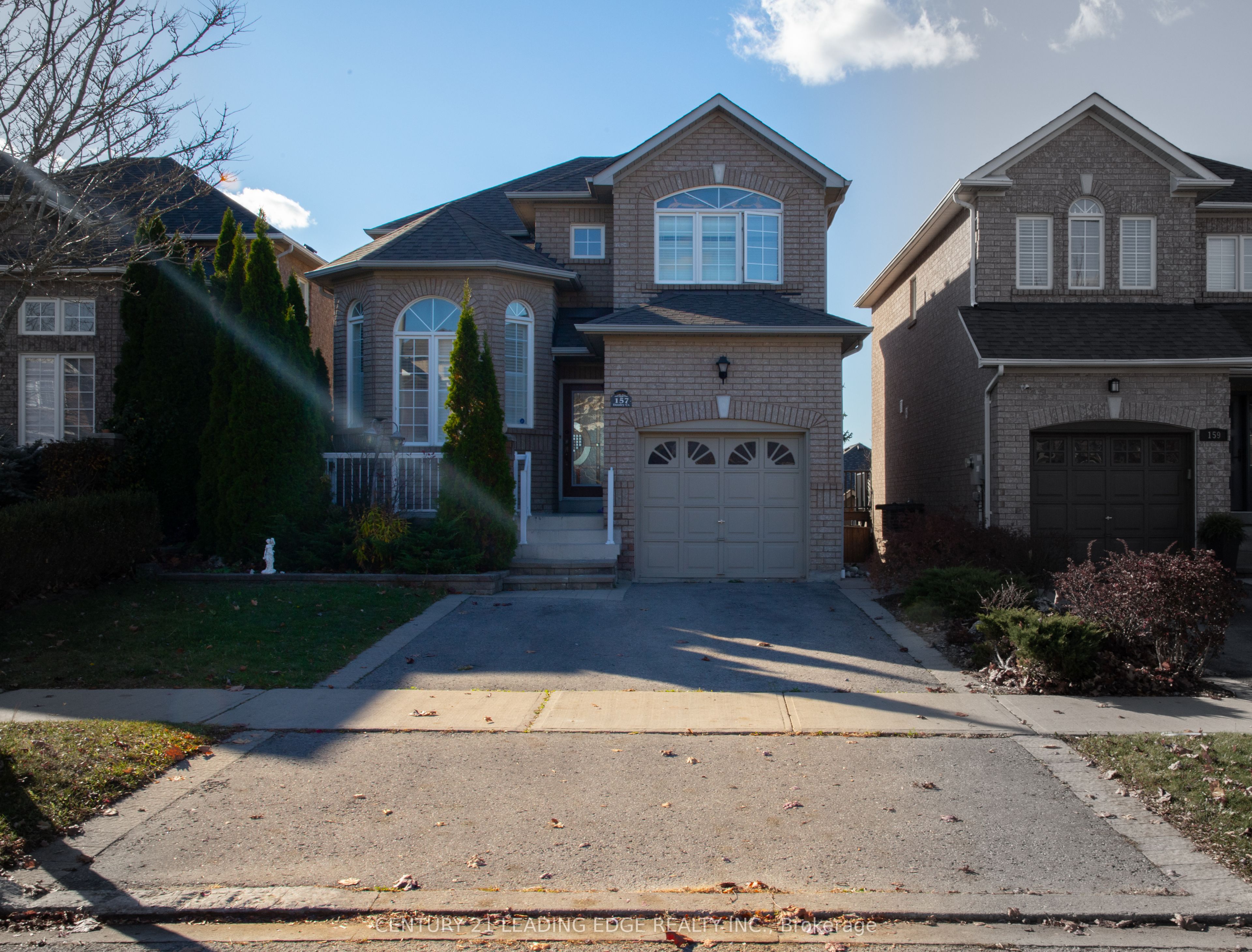 157 Dooley Crescent Property Photo 1