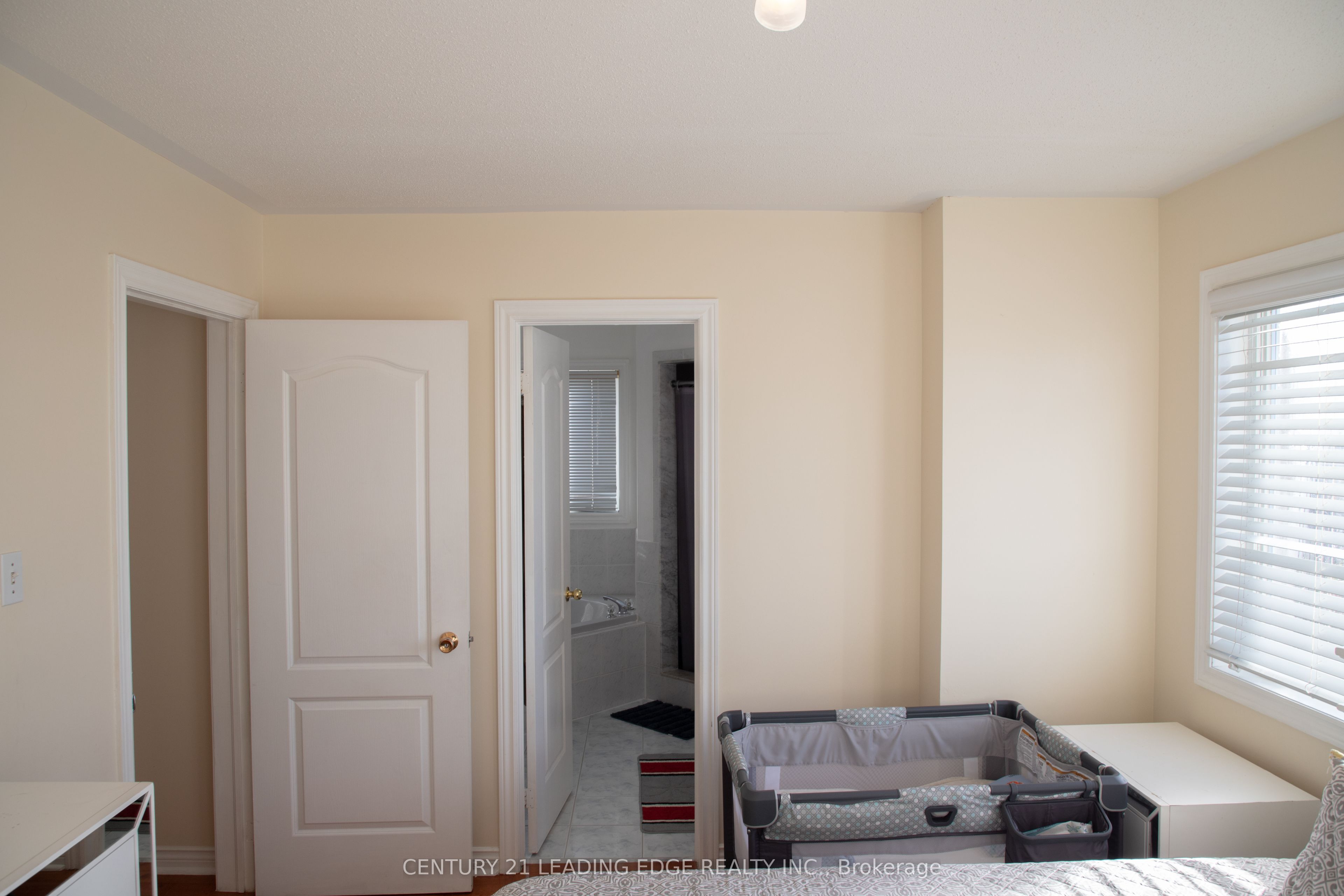157 Dooley Crescent Property Photo 32
