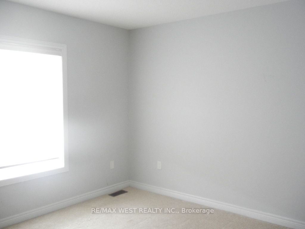 12 Waterstone Way Property Photo 18