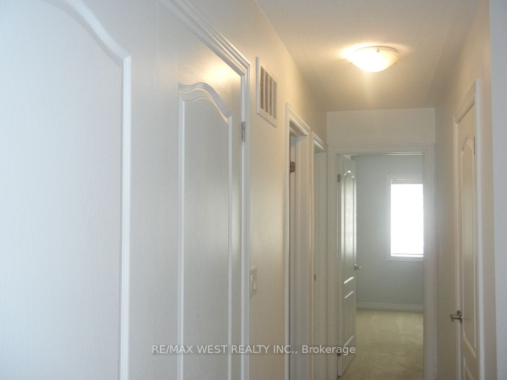 12 Waterstone Way Property Photo 20