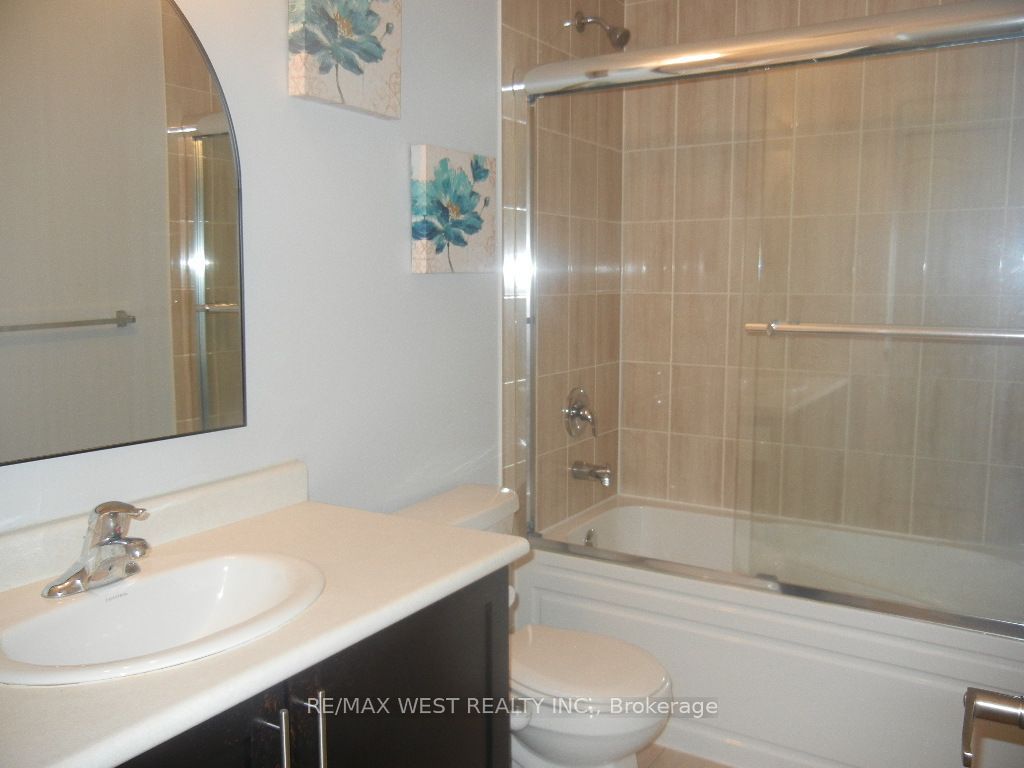 12 Waterstone Way Property Photo 24