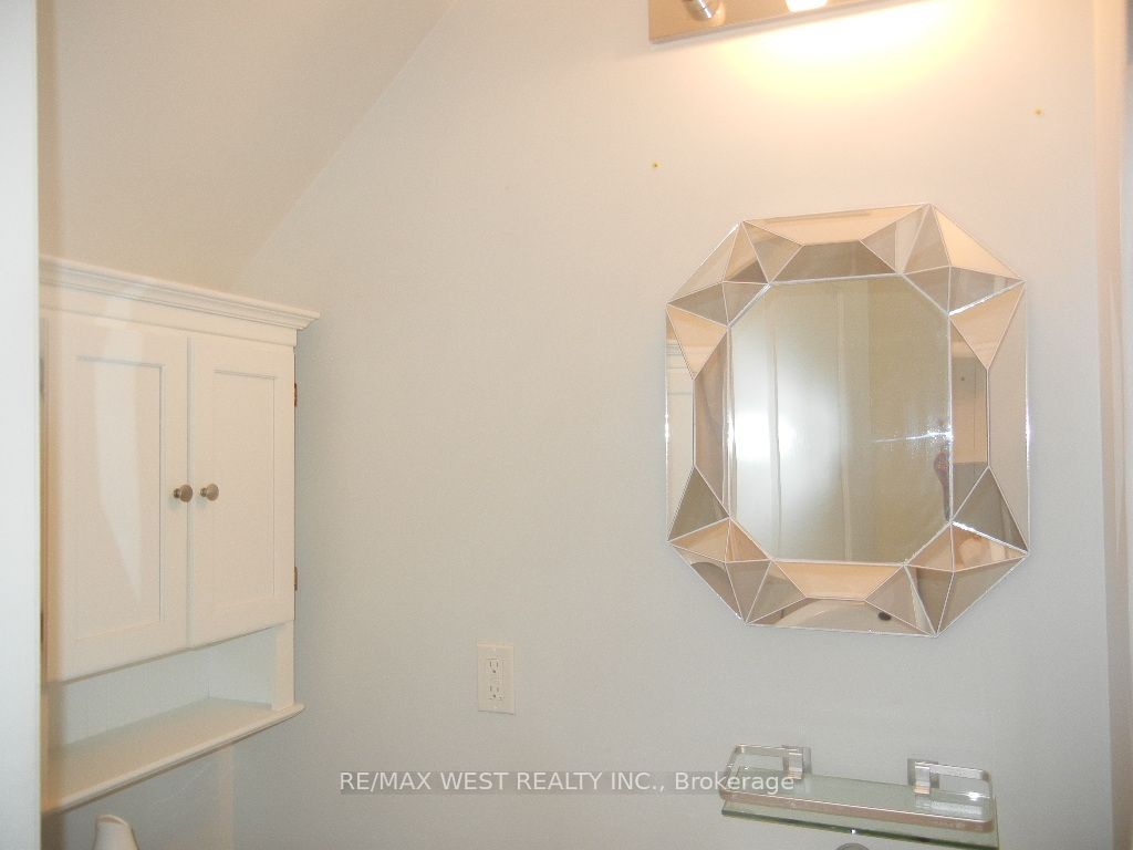 12 Waterstone Way Property Photo 31