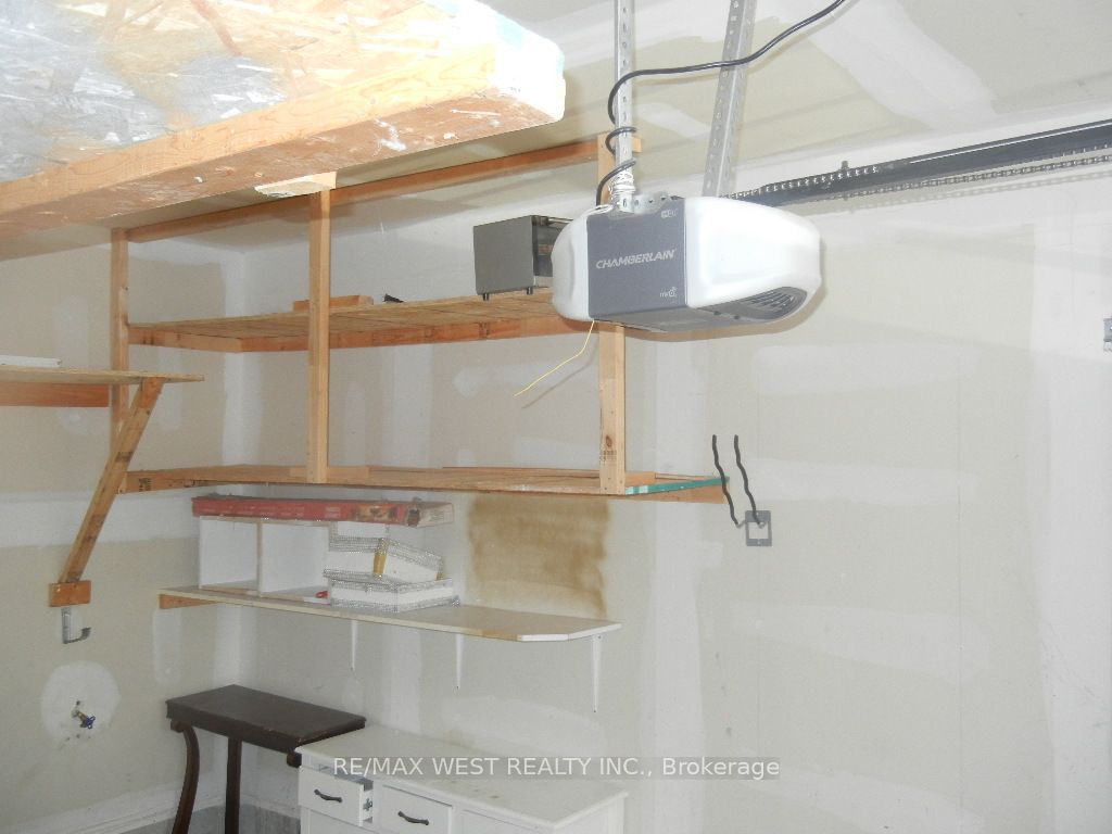 12 Waterstone Way Property Photo 33
