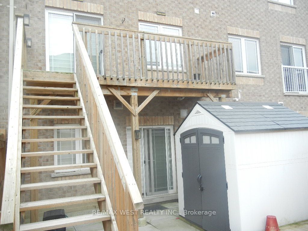 12 Waterstone Way Property Photo 35