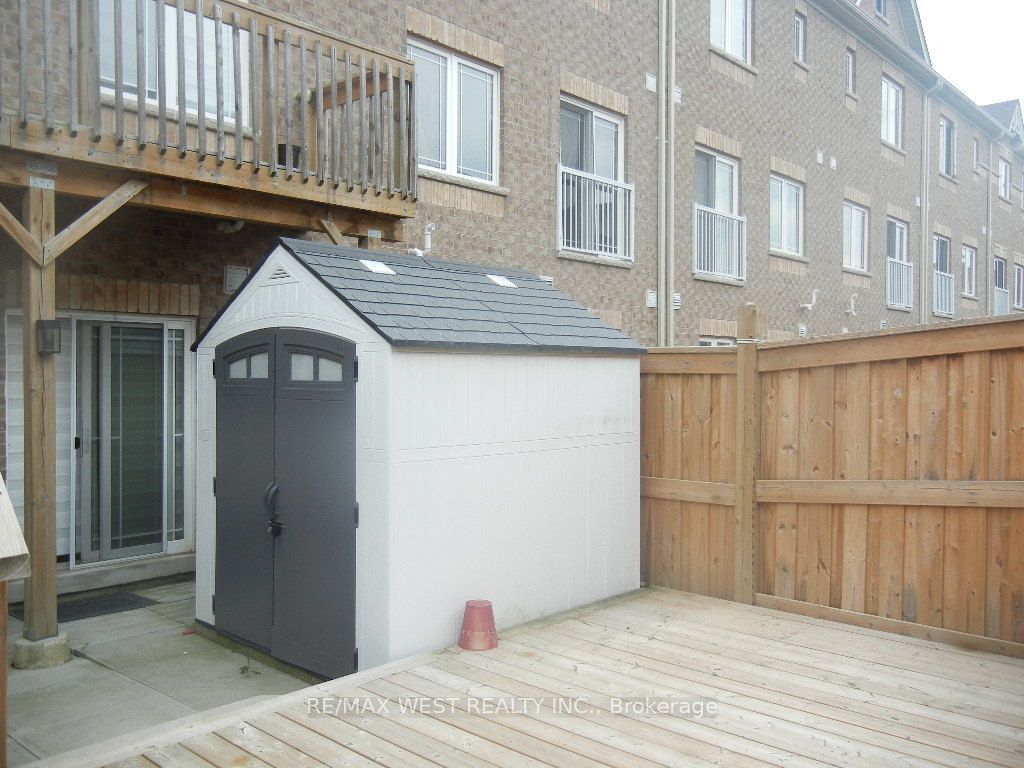 12 Waterstone Way Property Photo 36