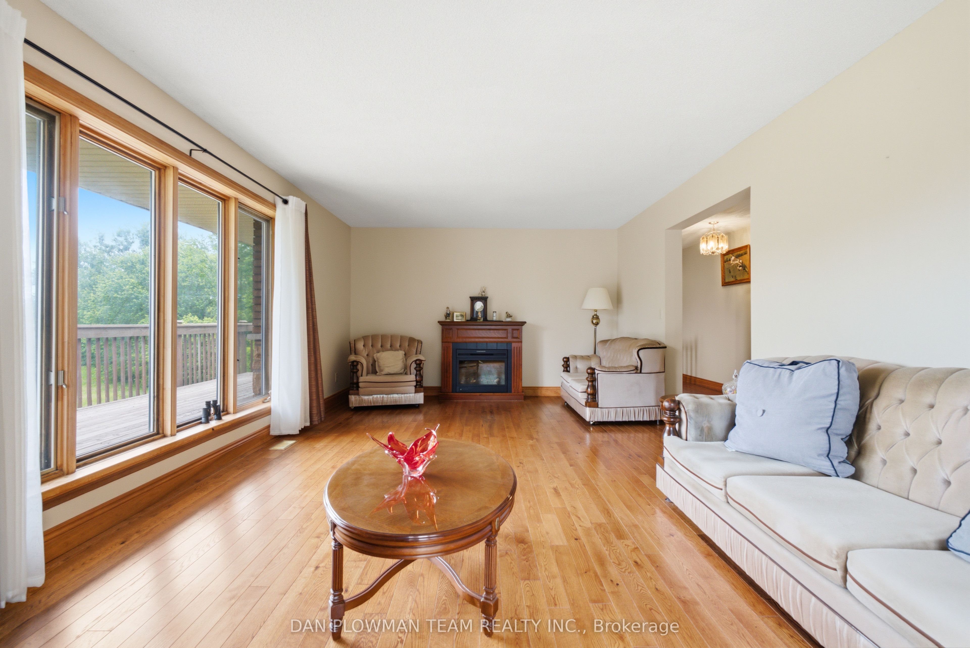 9640 Dagmar Road Property Photo 14