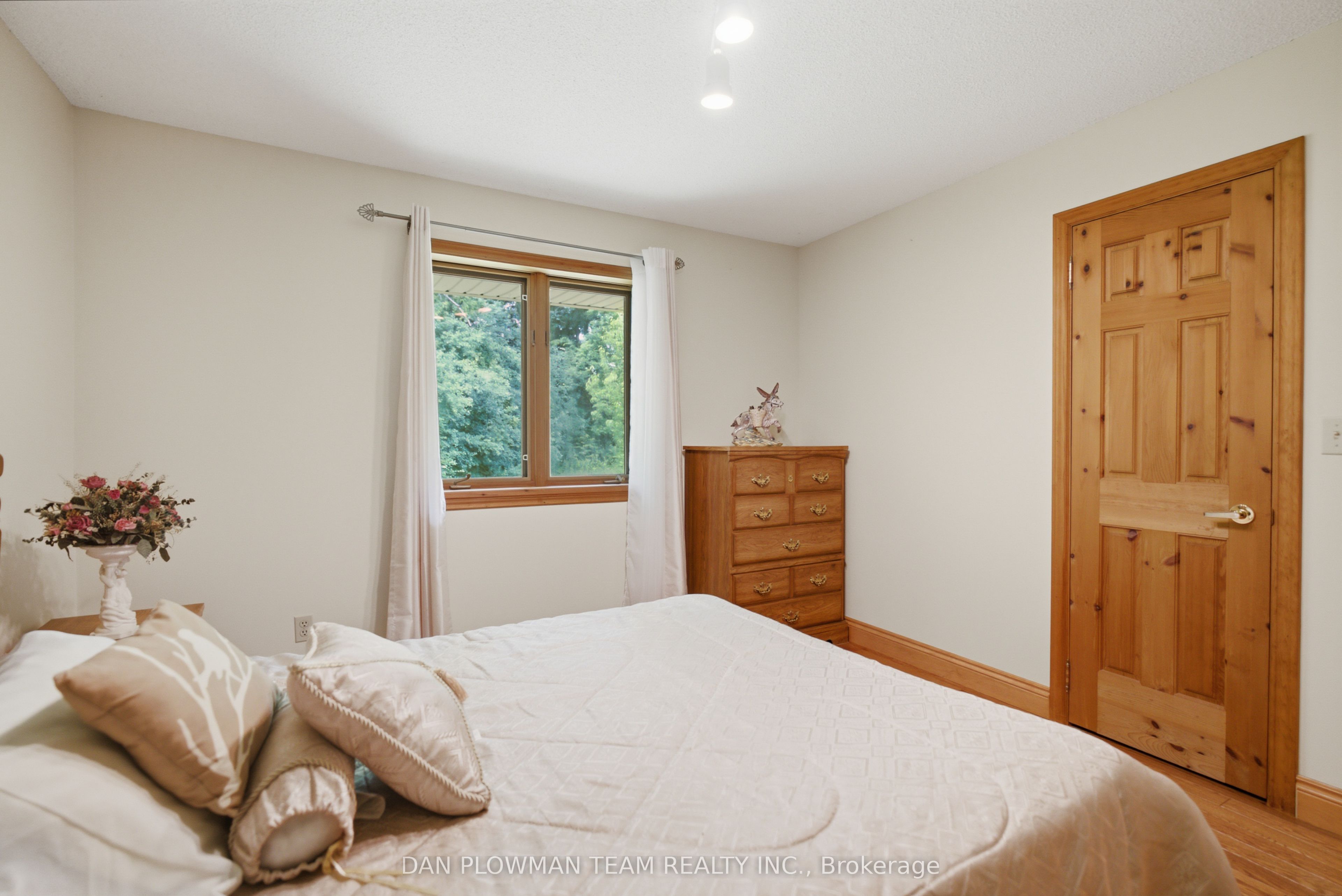 9640 Dagmar Road Property Photo 26