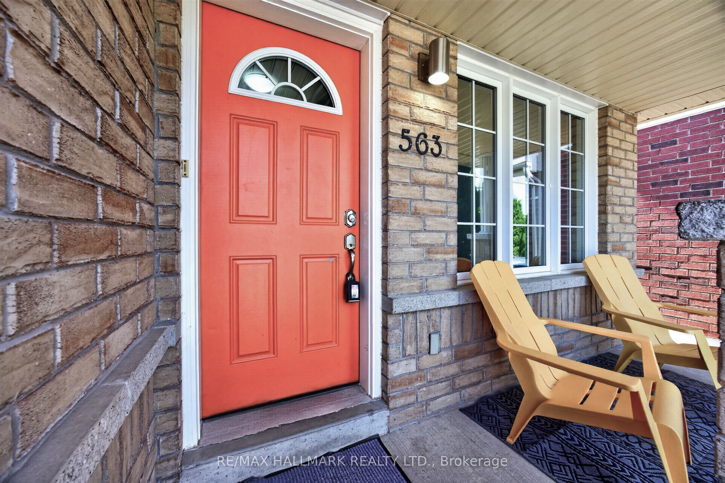 563 Luple Avenue Property Photo 6