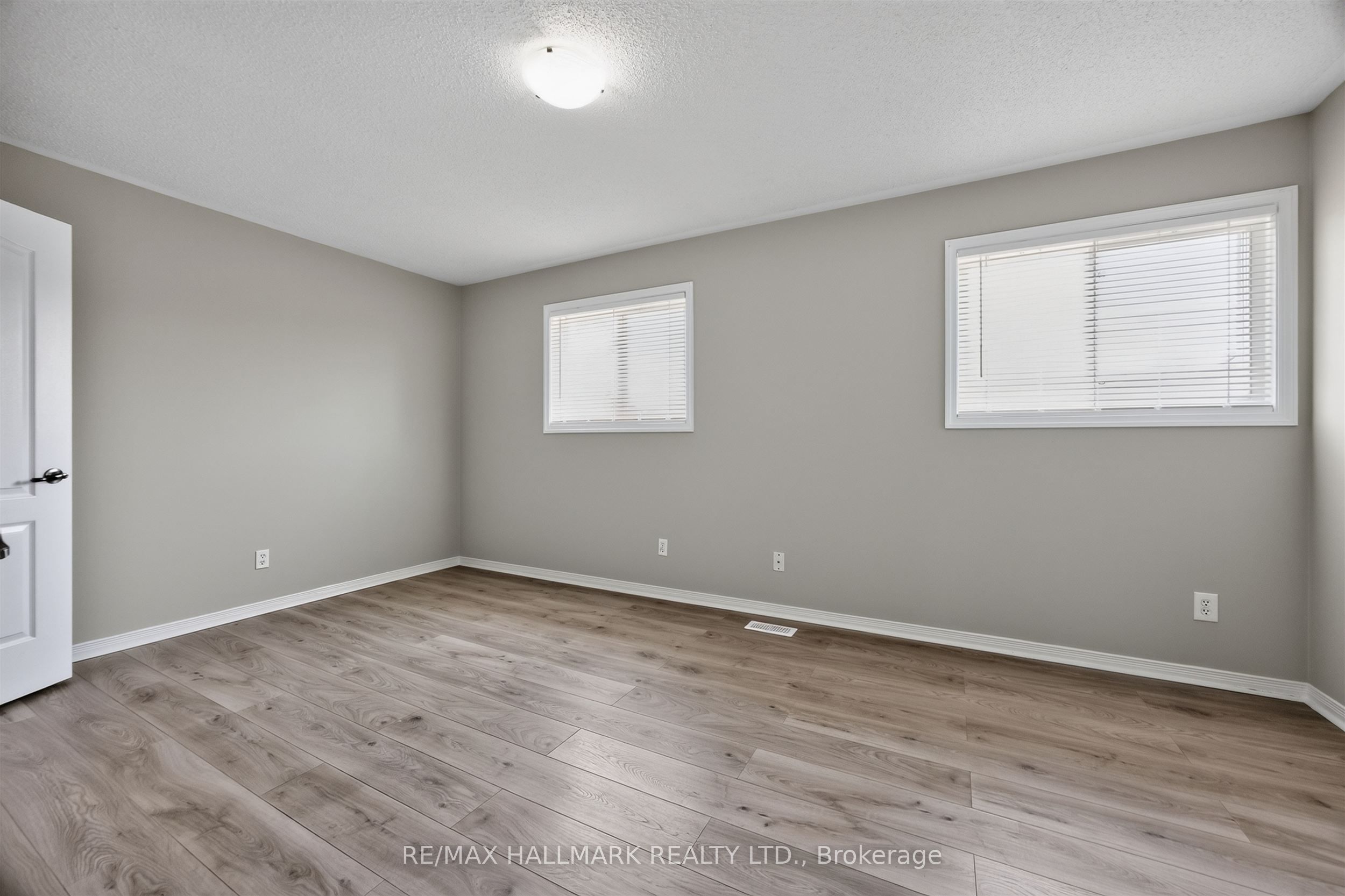 563 Luple Avenue Property Photo 25