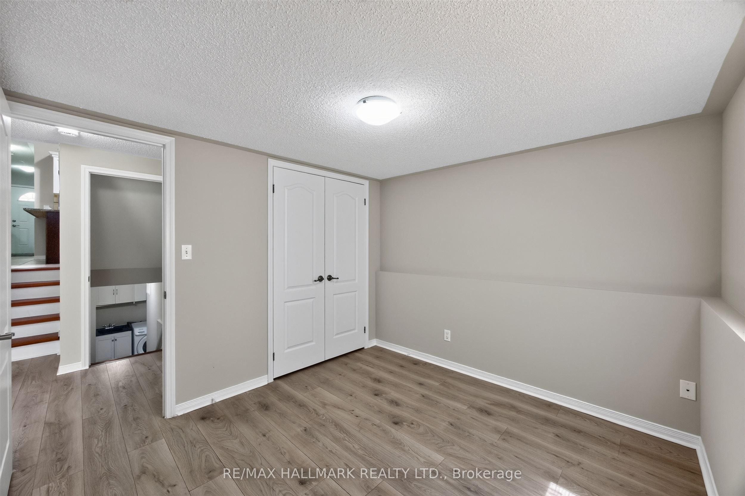 563 Luple Avenue Property Photo 38