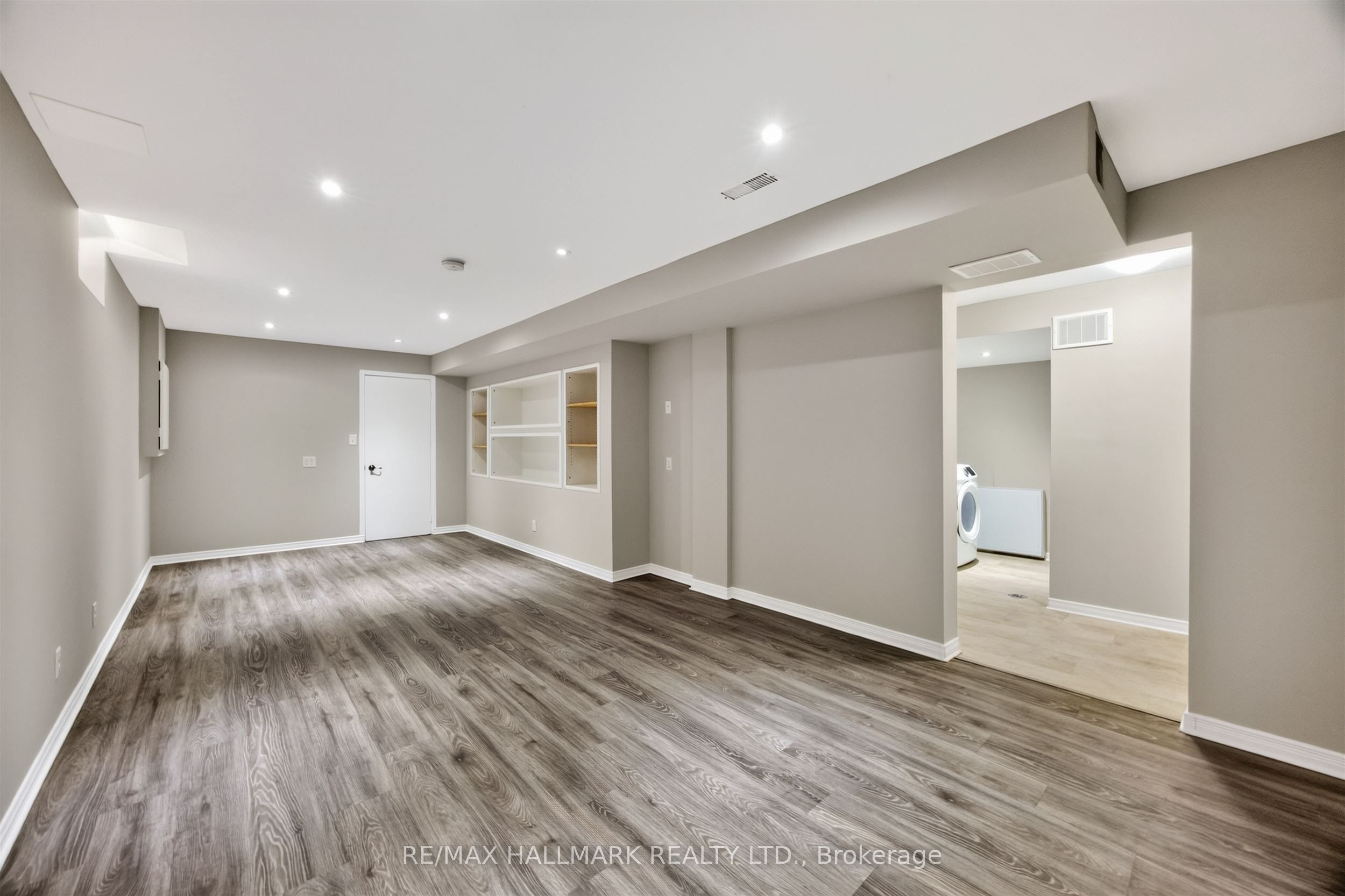 563 Luple Avenue Property Photo 45