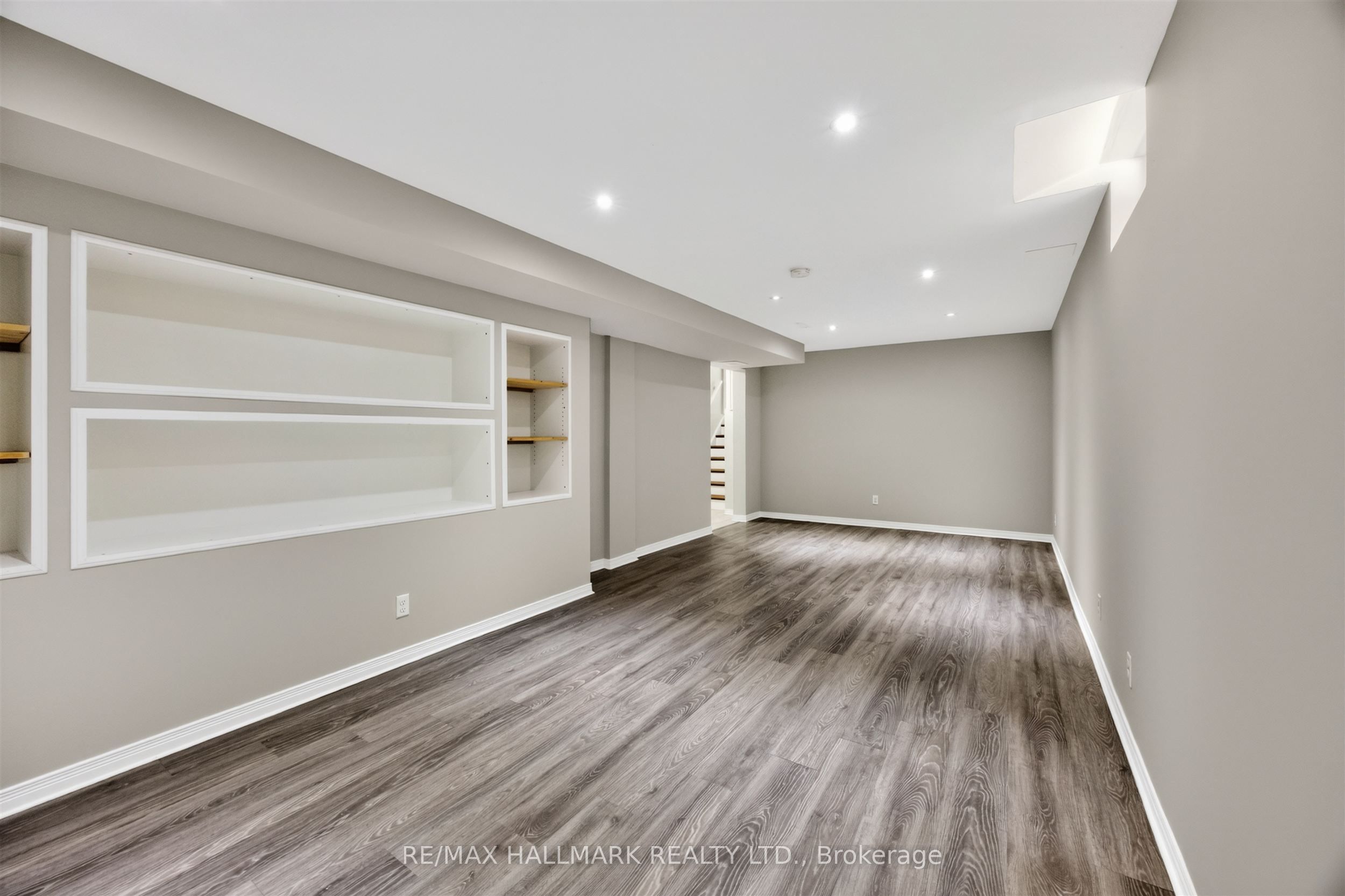 563 Luple Avenue Property Photo 46