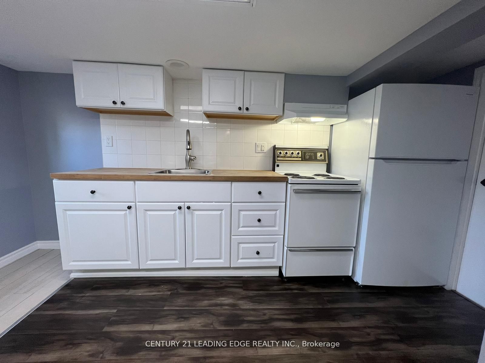 497 King Street E Property Photo 1