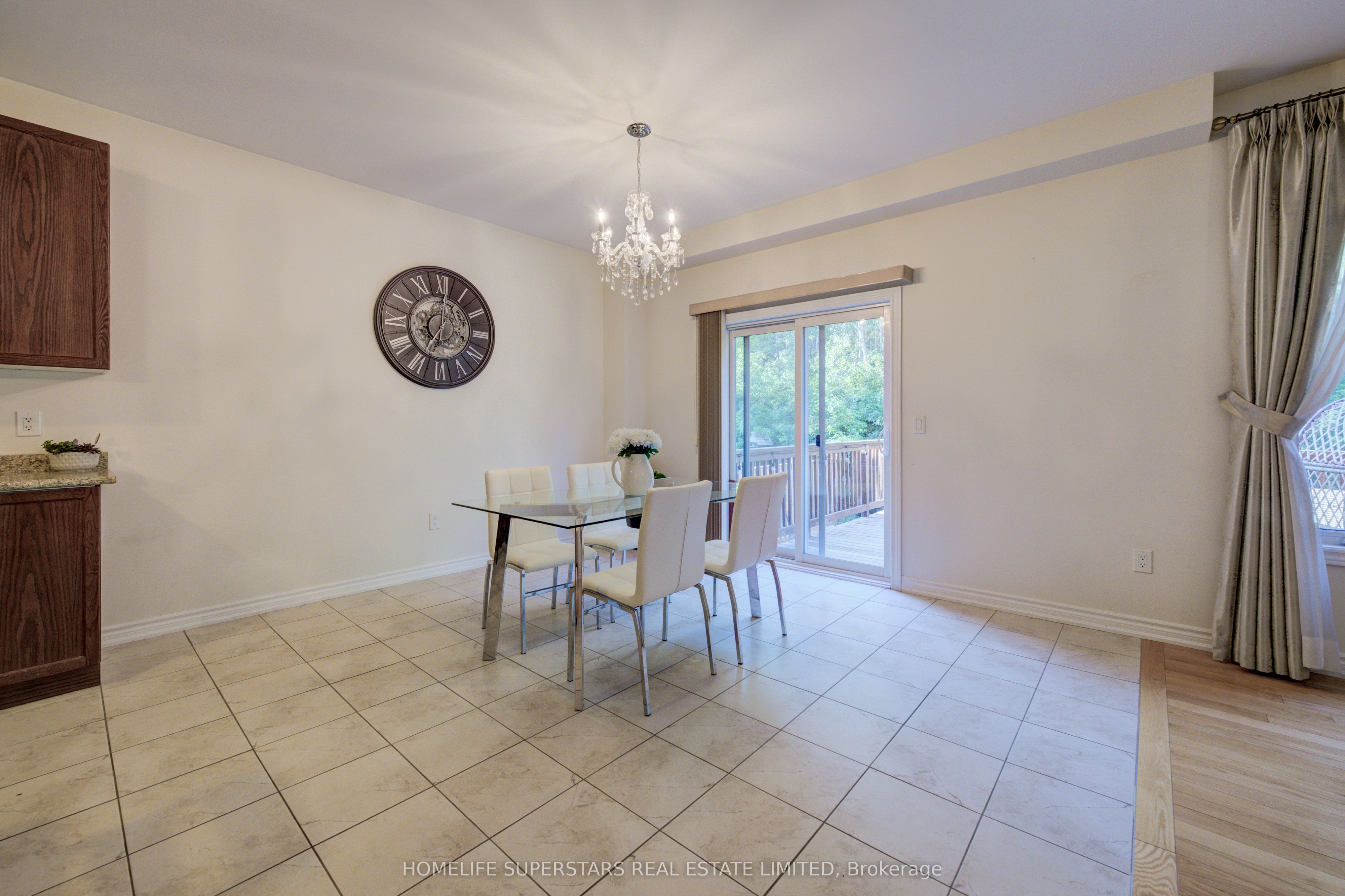 27 Upperview Place Property Photo 13