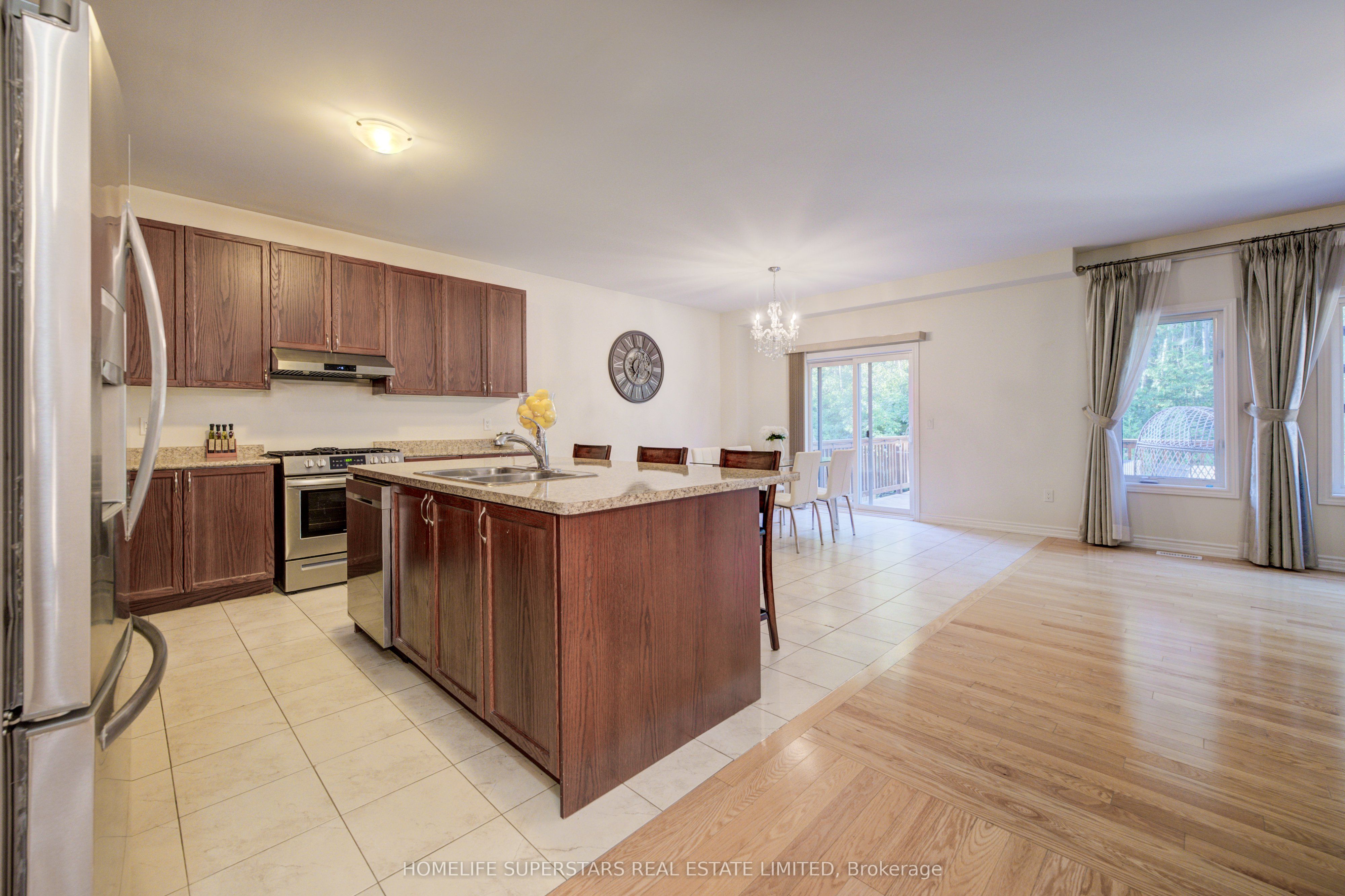 27 Upperview Place Property Photo 14