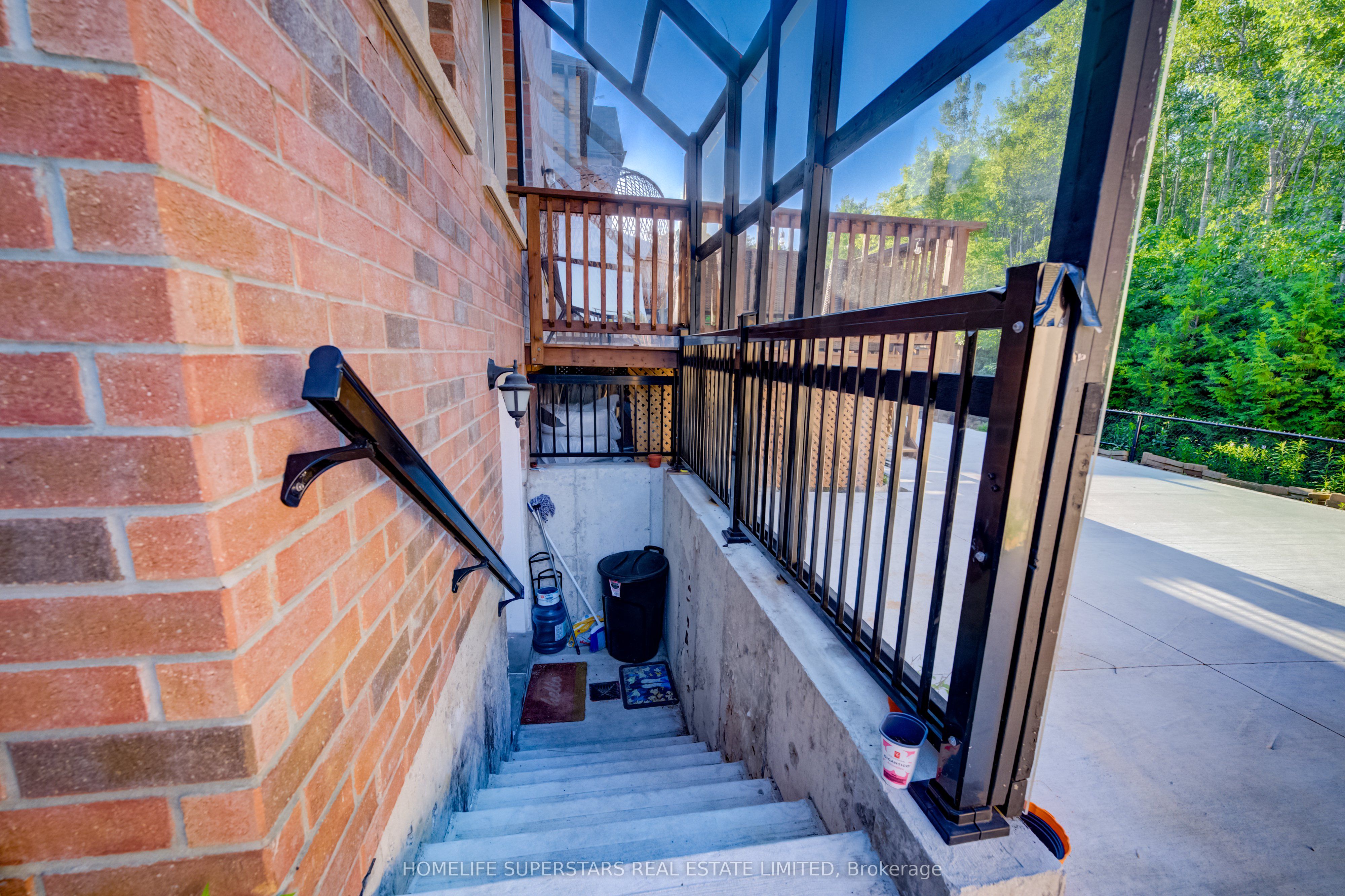 27 Upperview Place Property Photo 22